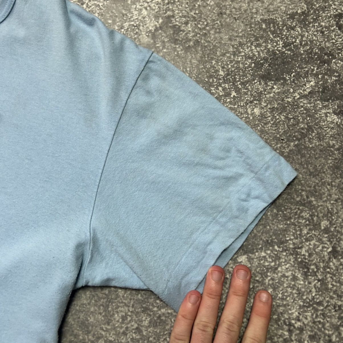 Comme des Garcons PLAY Luxury Play Comme Des Garcons Small logo basic y2k tee Size US XL / EU 56 / 4 - 5 Thumbnail
