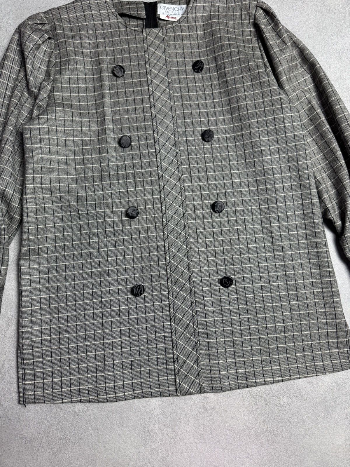 Givenchy GIVENCHY EN PLUS Vintage 90s Wool Cape Coat size 42 Size M / US 6-8 / IT 42-44 - 4 Thumbnail