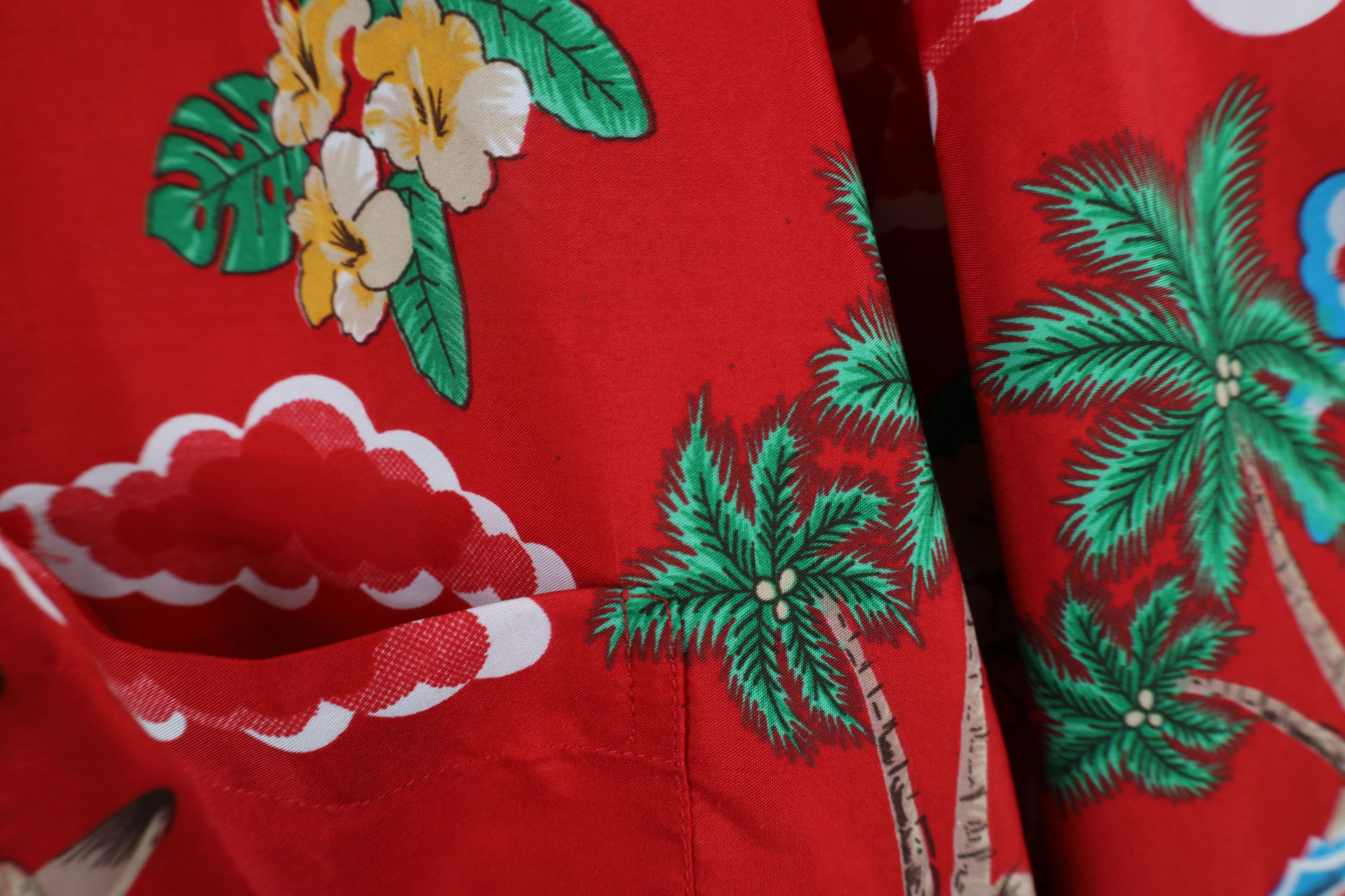 Vintage Vintage 90s Streetwear Claus Surfing Hawaiian Button Shirt Size US XL / EU 56 / 4 - 9 Thumbnail