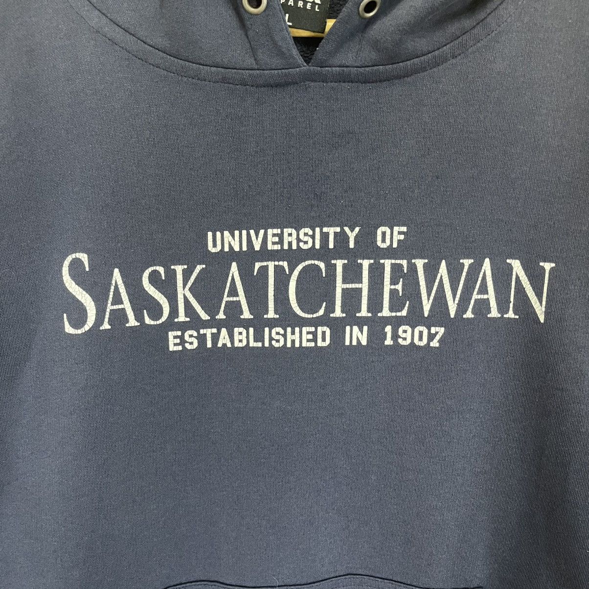 Vintage Vintage University Of Saskatchewan Crewneck Hoodie Size US XL / EU 56 / 4 - 5 Thumbnail