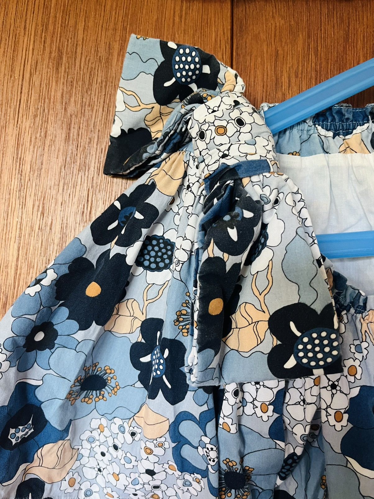 Chloe Chloé Girls (Size 10) Crazy Daisy Blouse (XS) Size XS / US 0-2 / IT 36-38 - 5 Thumbnail