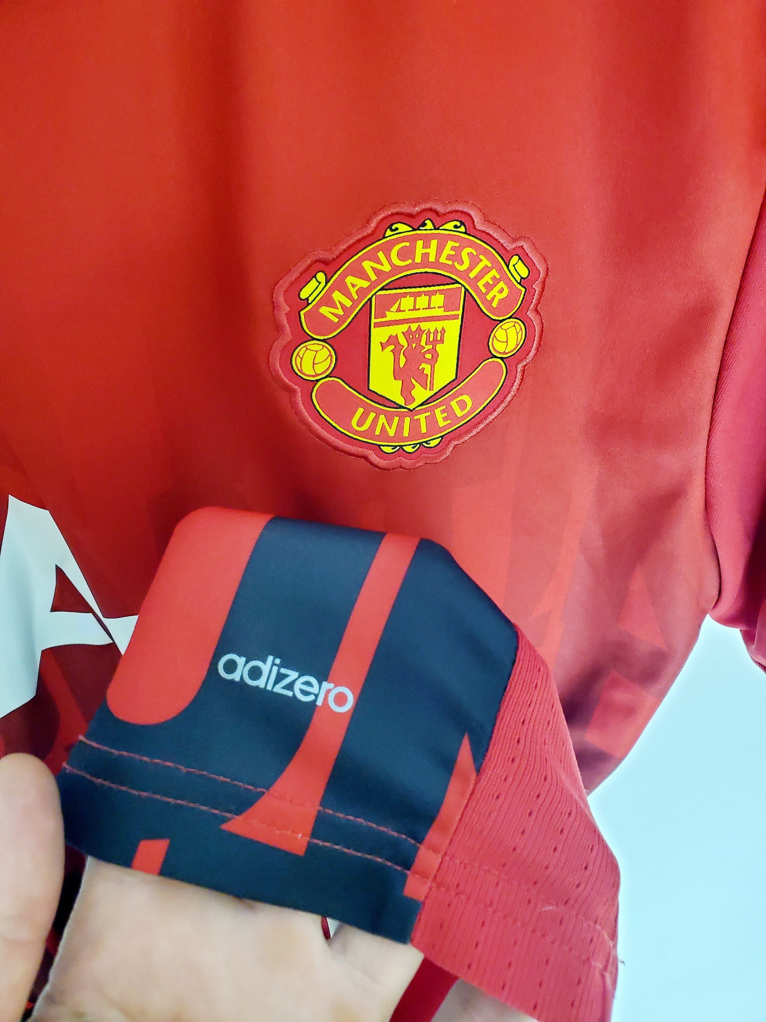 Adidas MANCHESTER UNITED PRE MATCH TRAINING JERSEY perfect conditio Size US XL / EU 56 / 4 - 4 Thumbnail