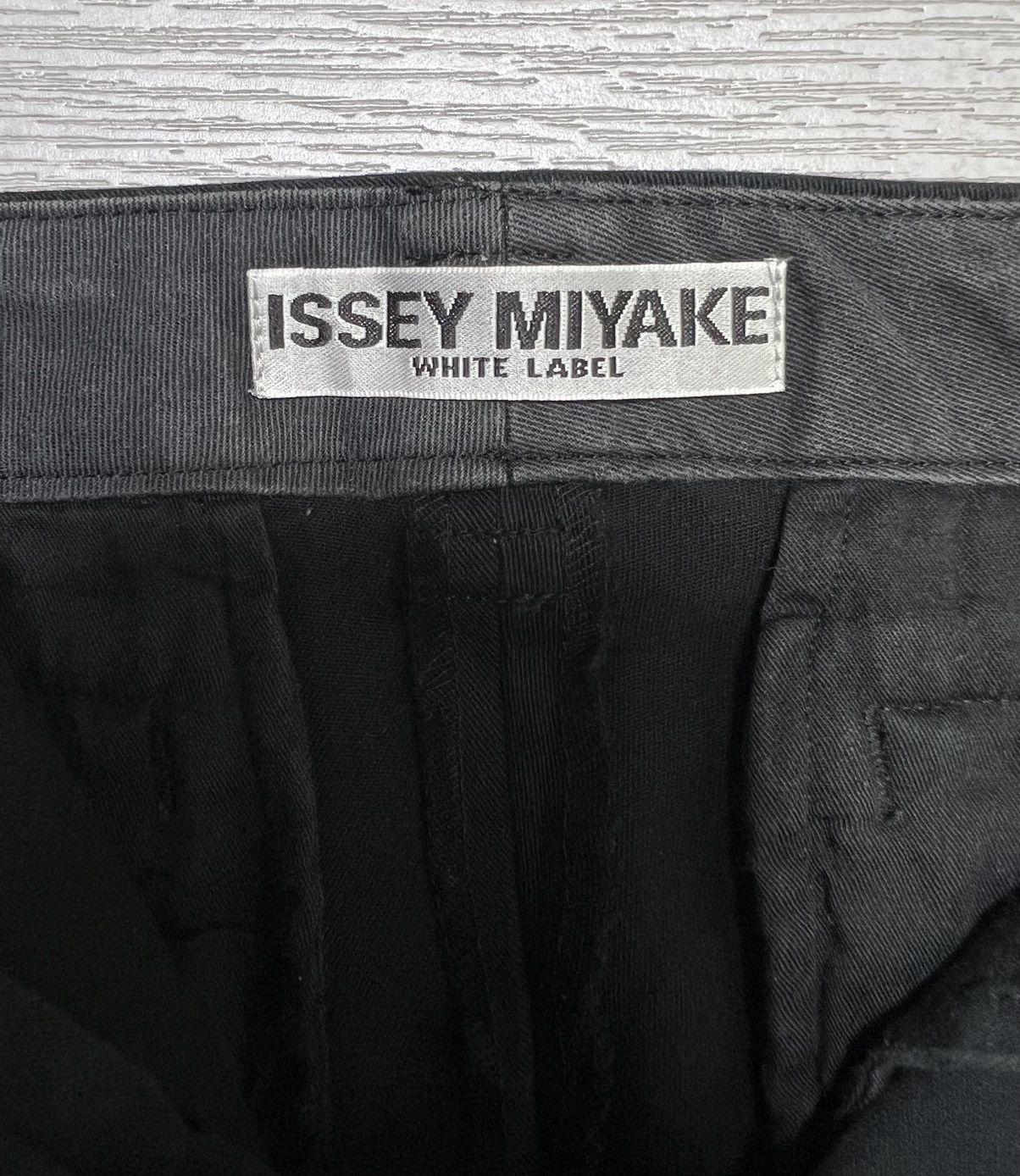 Issey Miyake Issey Miyake White Label - Stretchable Cargo Pants Size 28" / US 6 / IT 42 - 11 Thumbnail