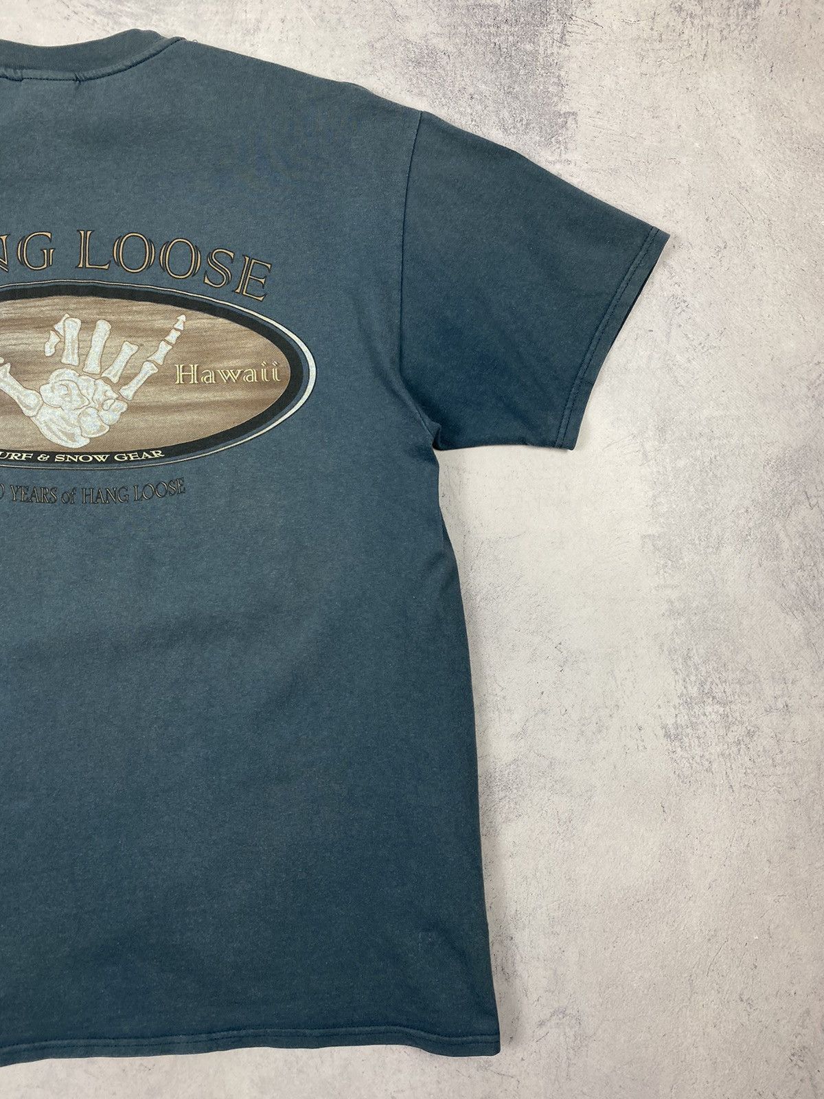 Vintage Vintage 90s Hang Loose Hawaii Surf Distressed Skate T Shirt Size US XL / EU 56 / 4 - 4 Thumbnail