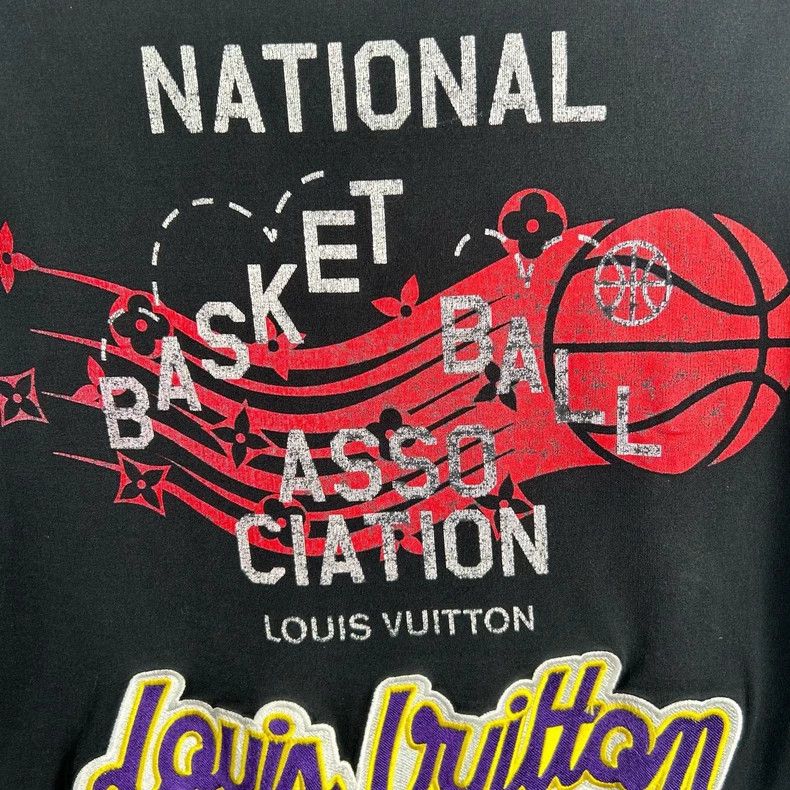 Louis Vuitton Louis Vuitton NBA Co-branded Embroidered Logo Short Sleeve Size US XL / EU 56 / 4 - 5 Thumbnail