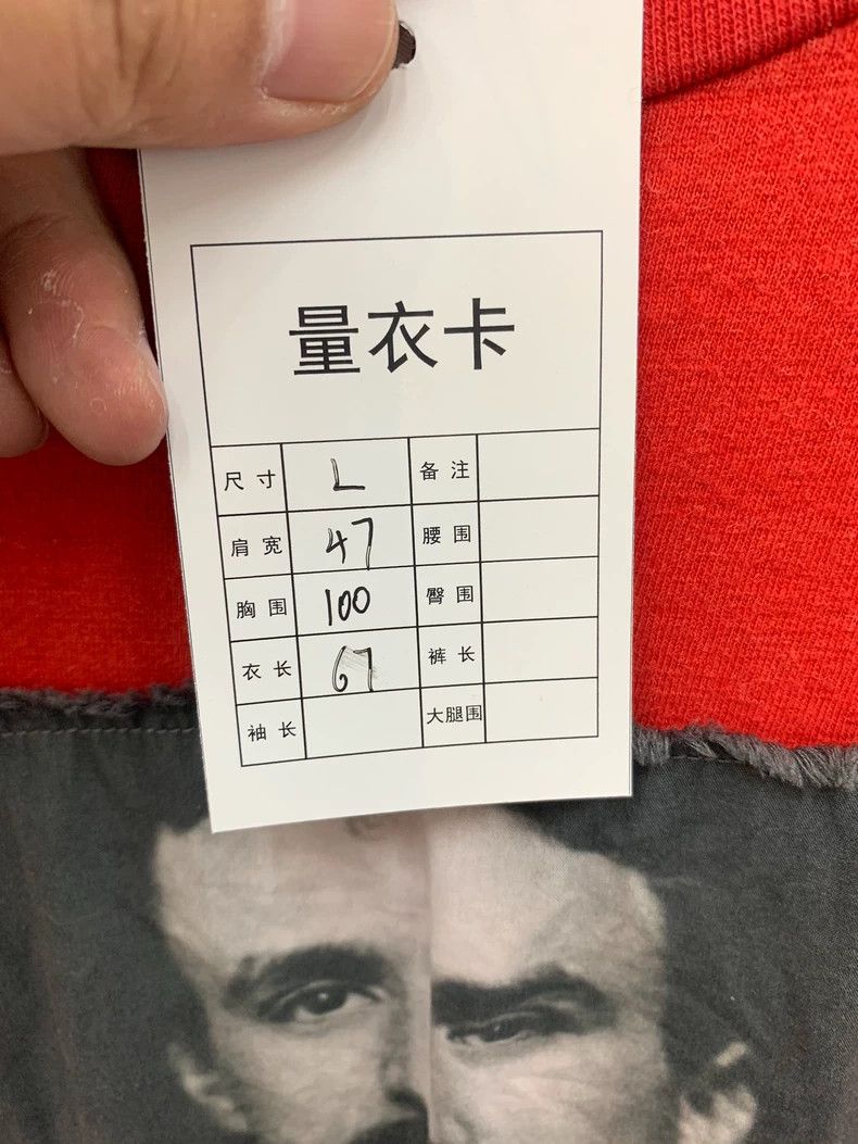 Loewe LOEWE Red T-shirt, L size, with a special portrait design Size L / US 10 / IT 46 - 4 Thumbnail