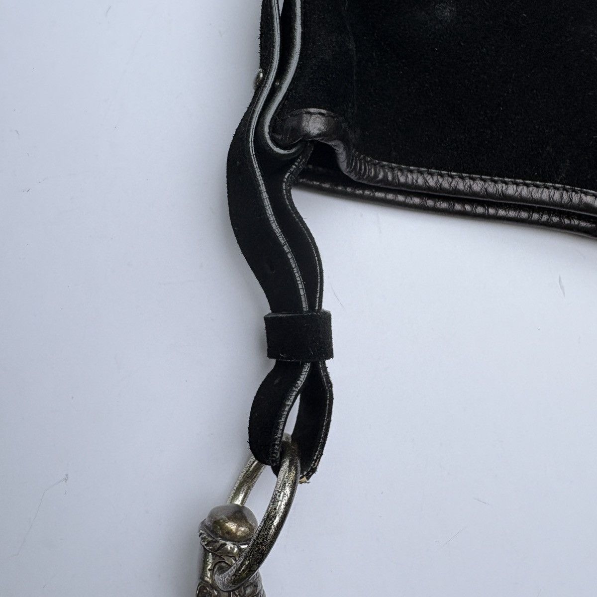 Yves Saint Laurent YVES SAINT LAURENT by Tom Ford Suede MOMBASA HOBO BAG Size ONE SIZE - 24 Thumbnail