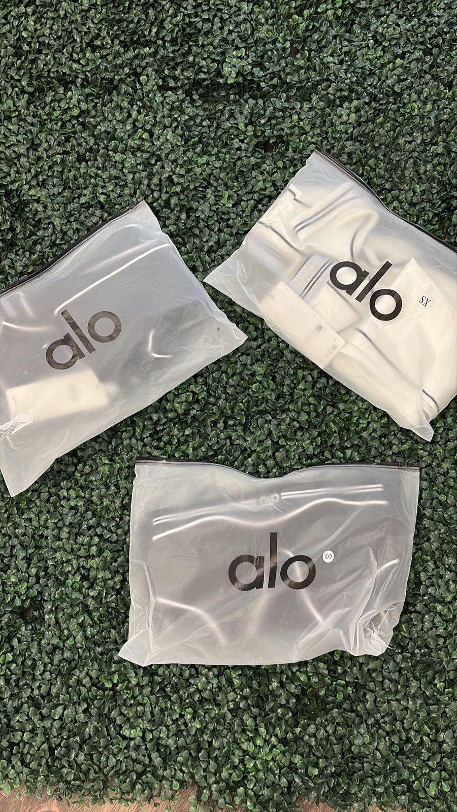Alo Black & White Women Alo Set ( S/4 ) Size S / US 4 / IT 40 - 6 Thumbnail