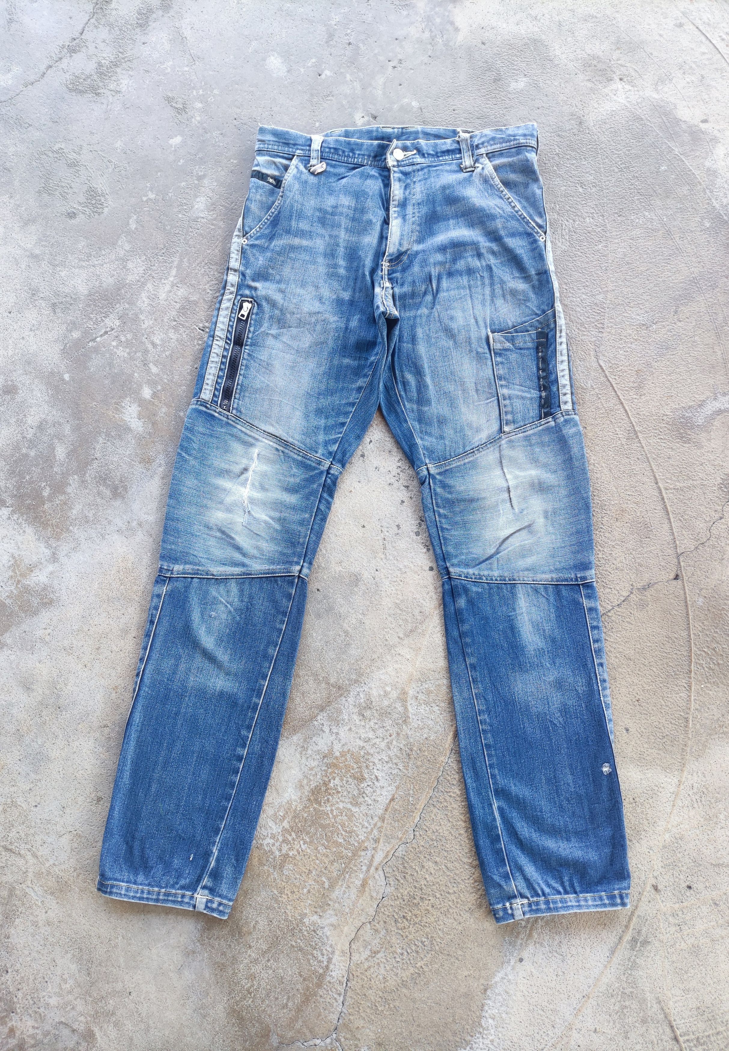 Japanese Brand × Jean × Vintage W31 Vintage Japanese Cargo Denim Distressed Faded Pants Size US 33 - 2 Thumbnail