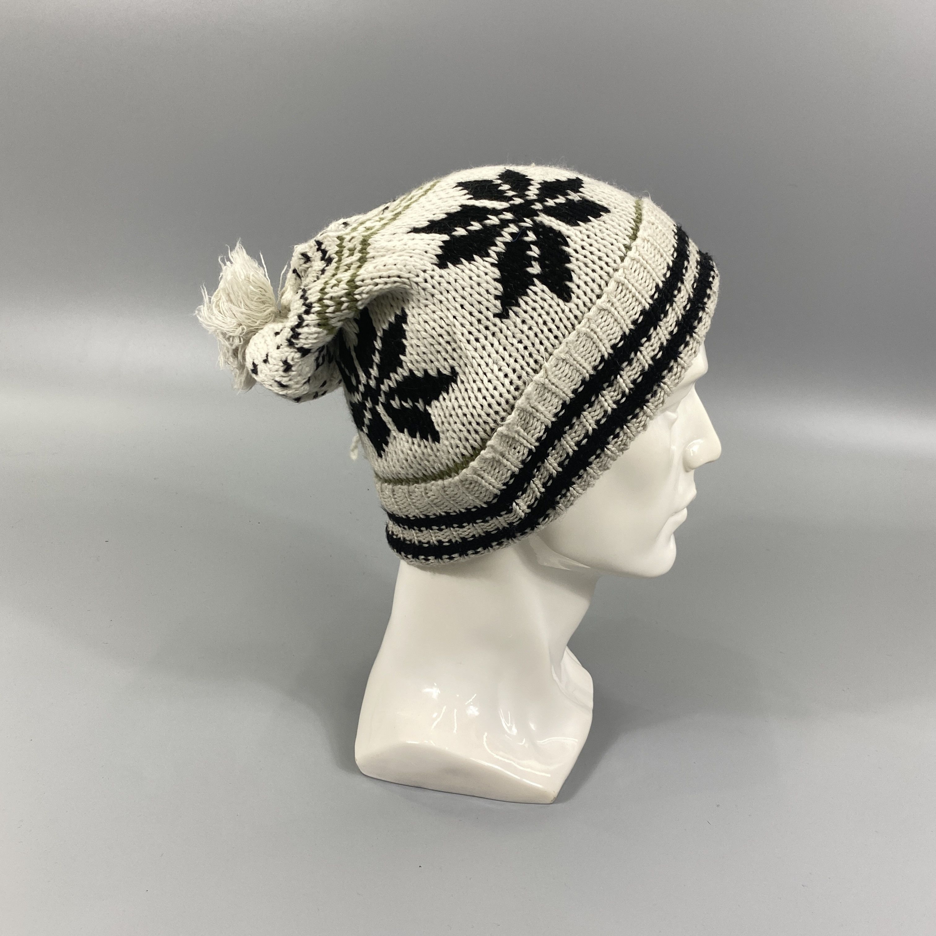Japanese Brand Knitted Snow Beanie Pompom -BN753 Size ONE SIZE - 4 Thumbnail