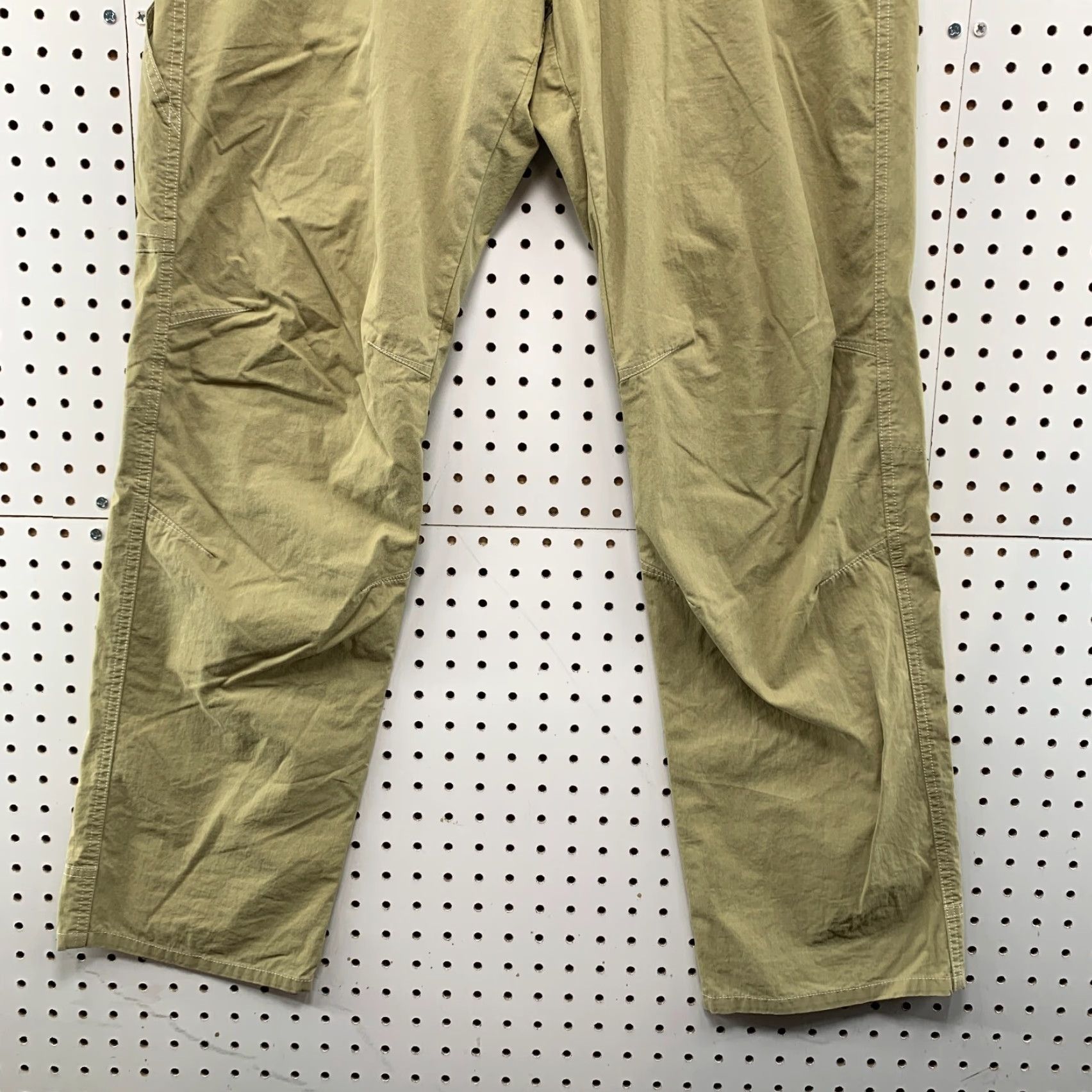 Vintage Kuhl Hiking Pants Mens Size 34x32 Tan Outdoor Straight Leg Vintage Patina Dye Size US 34 / EU 50 - 3 Thumbnail