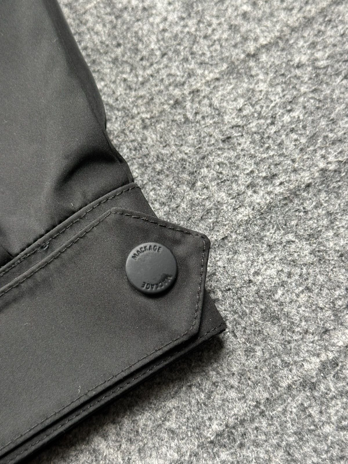 Mackage Mackage - Double Layer Water Proof Rain Jacket Shoulder Logo Size S / US 4 / IT 40 - 15 Thumbnail