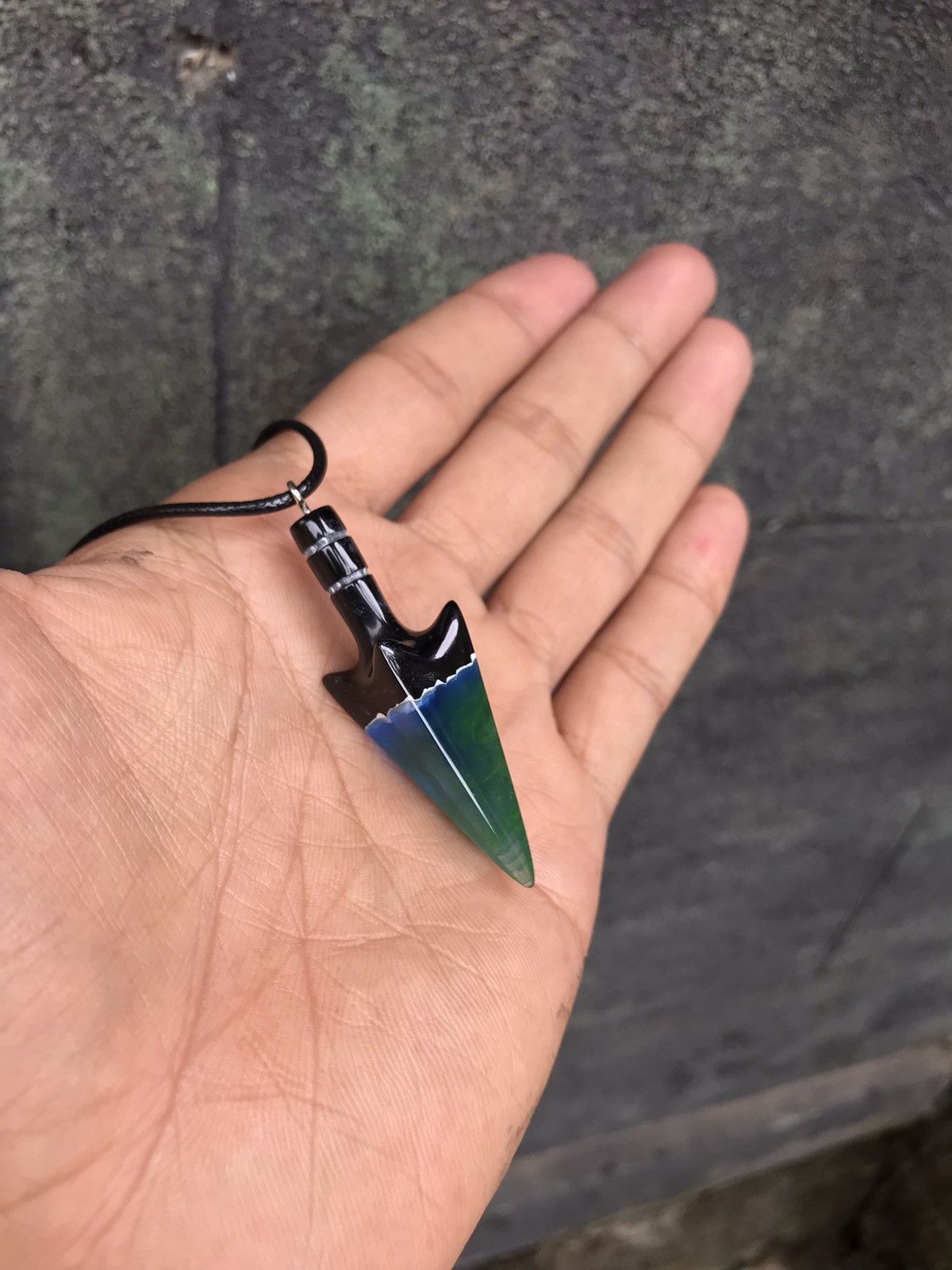 Handmade Necklace resin arrow head aurora glow in the dark Size ONE SIZE - 1 Thumbnail