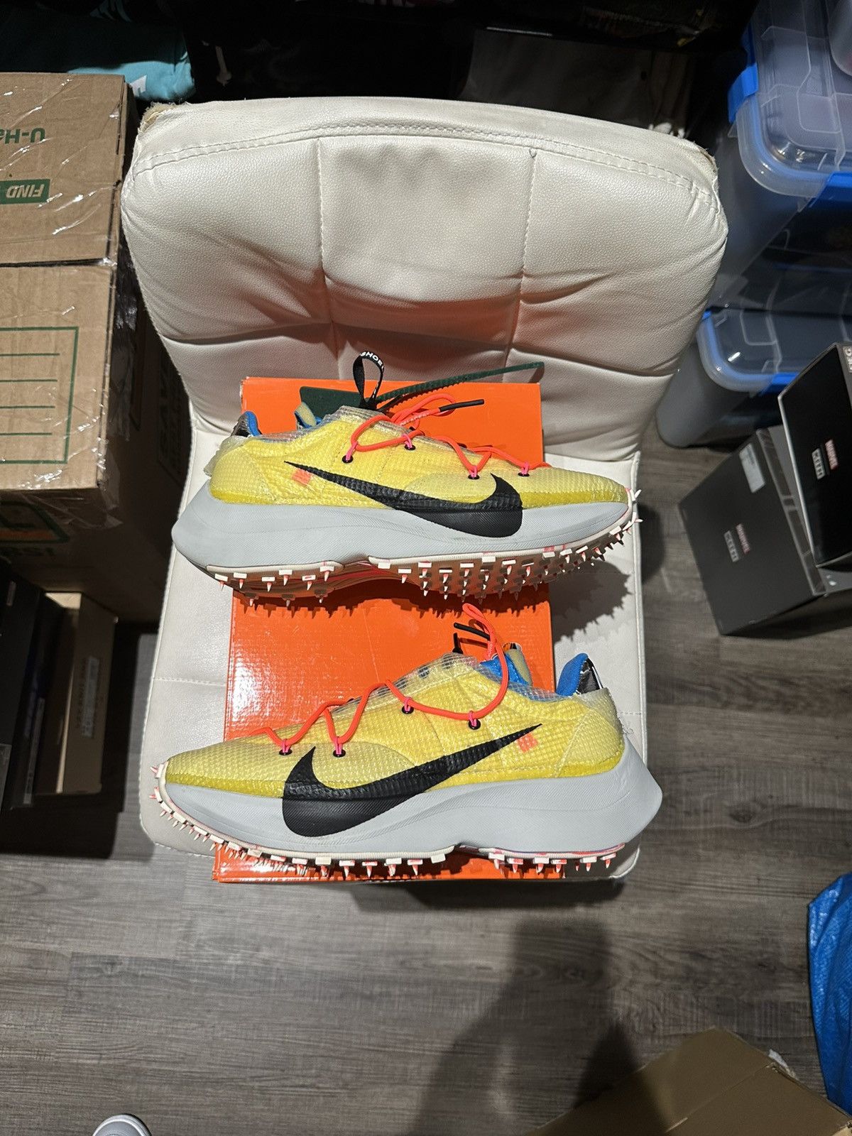 Nike OffWhite Yellow Vapor Street CD8178-700 13.5 WMN 12 men used Size US 12 / EU 45 - 1 Thumbnail