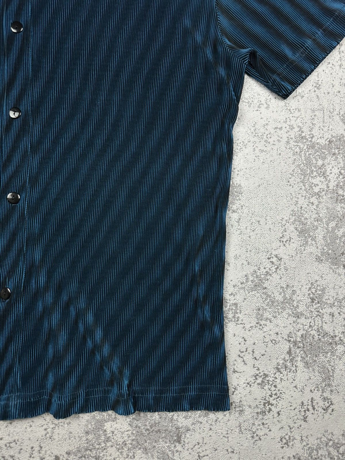 Vintage YMLA Pleated Shirt Made in USA Y2K Clubwear Vibes Size US L / EU 52-54 / 3 - 4 Thumbnail