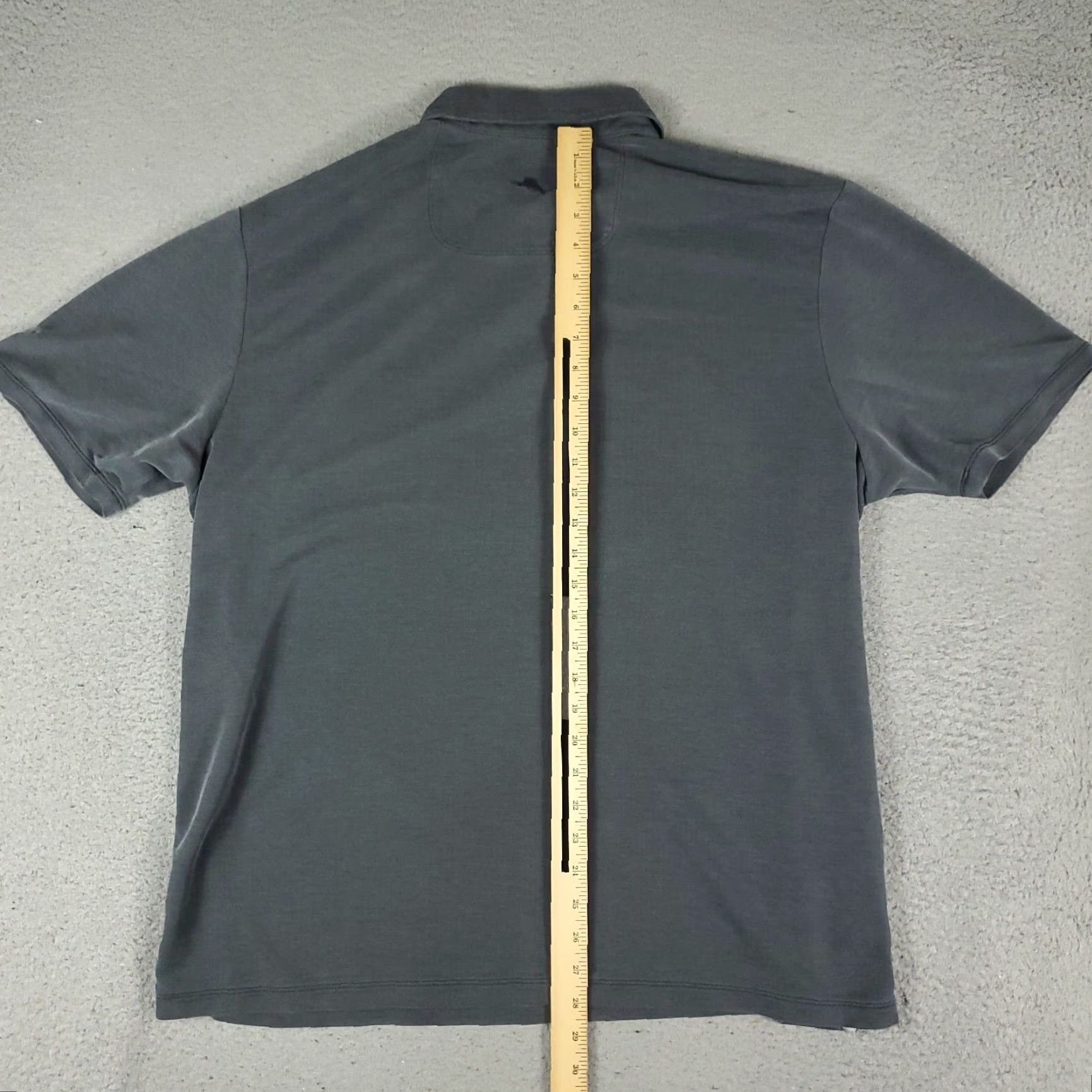 Tommy Bahama VINTAGE Tommy Bahama Polo Shirt Mens 2XL Gray Short Sleeve Shirt Adult 2XL Gray Polo Mens Classic American Preppy Logo Button Front Collared Shirt Size US XXL / EU 58 / 5 - 6 Thumbnail