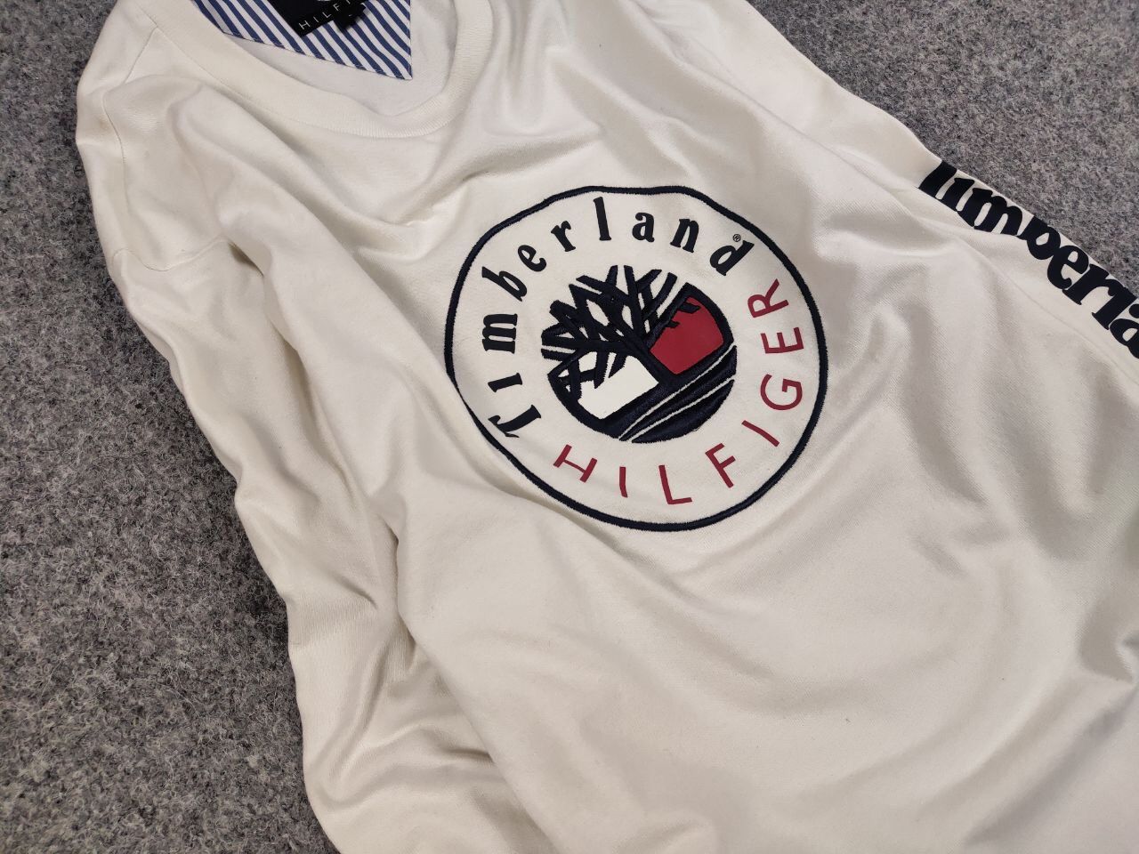 Tommy Hilfiger Timberland x Tommy Hilfiger White Logo long sleeve Top Size US L / EU 52-54 / 3 - 6 Thumbnail