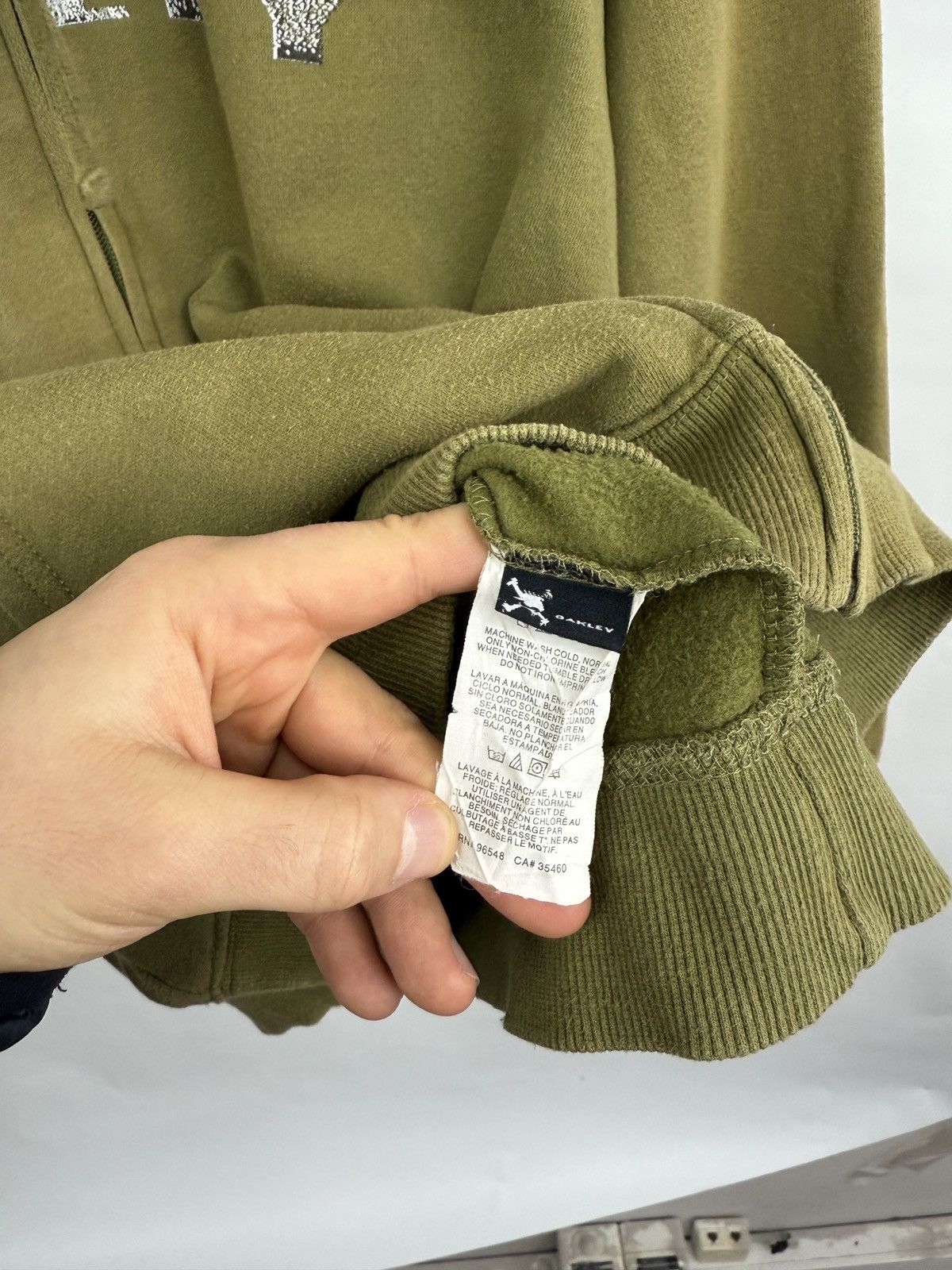 Oakley 🇺🇸 Vintage Y2K Oakley Military Style Hoodie Rare Retro Hype Size US L / EU 52-54 / 3 - 5 Thumbnail