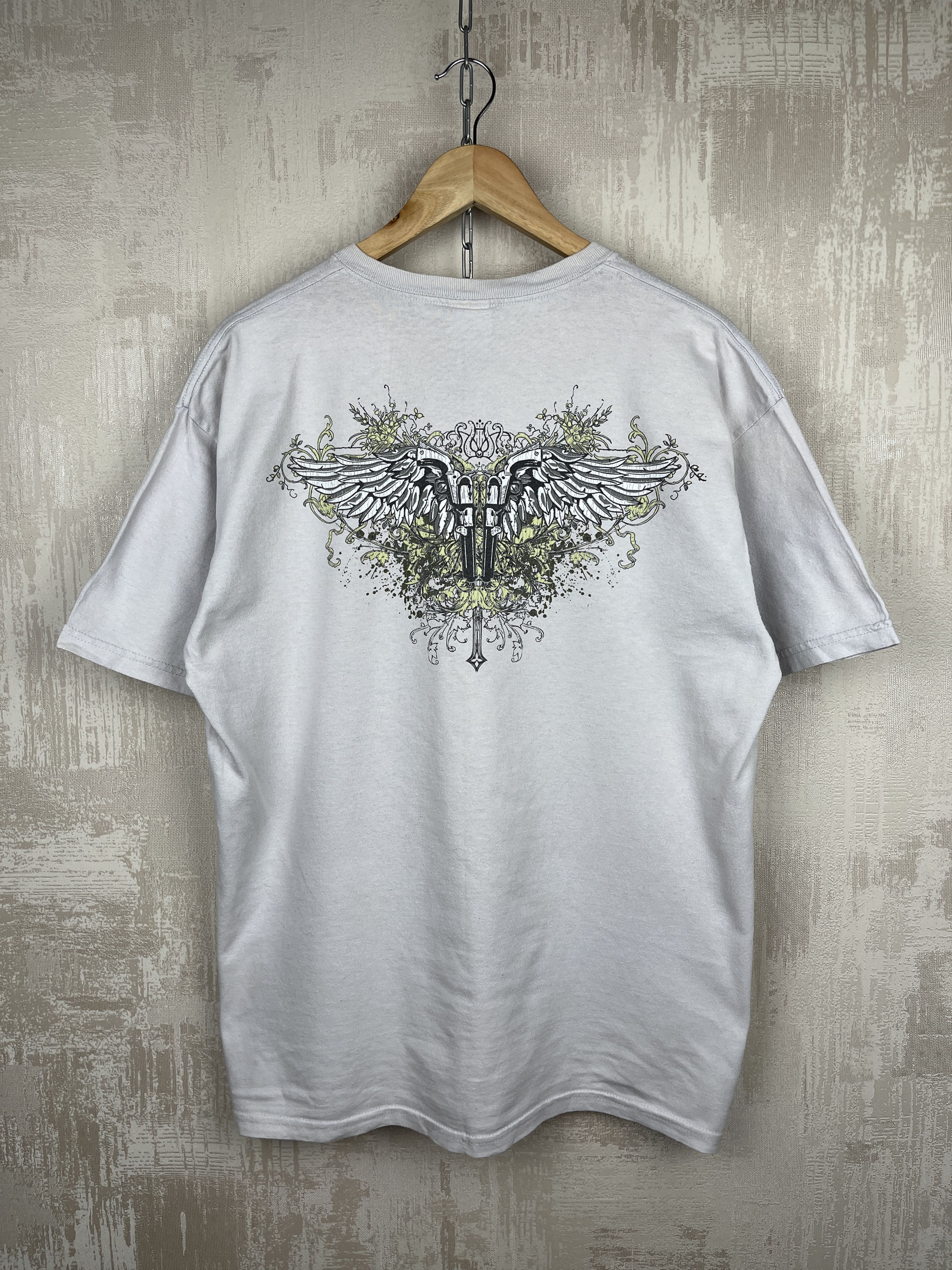 Band Tees Vintage Disturbed Band 2008 T-shirt Size US L / EU 52-54 / 3 - 13 Thumbnail