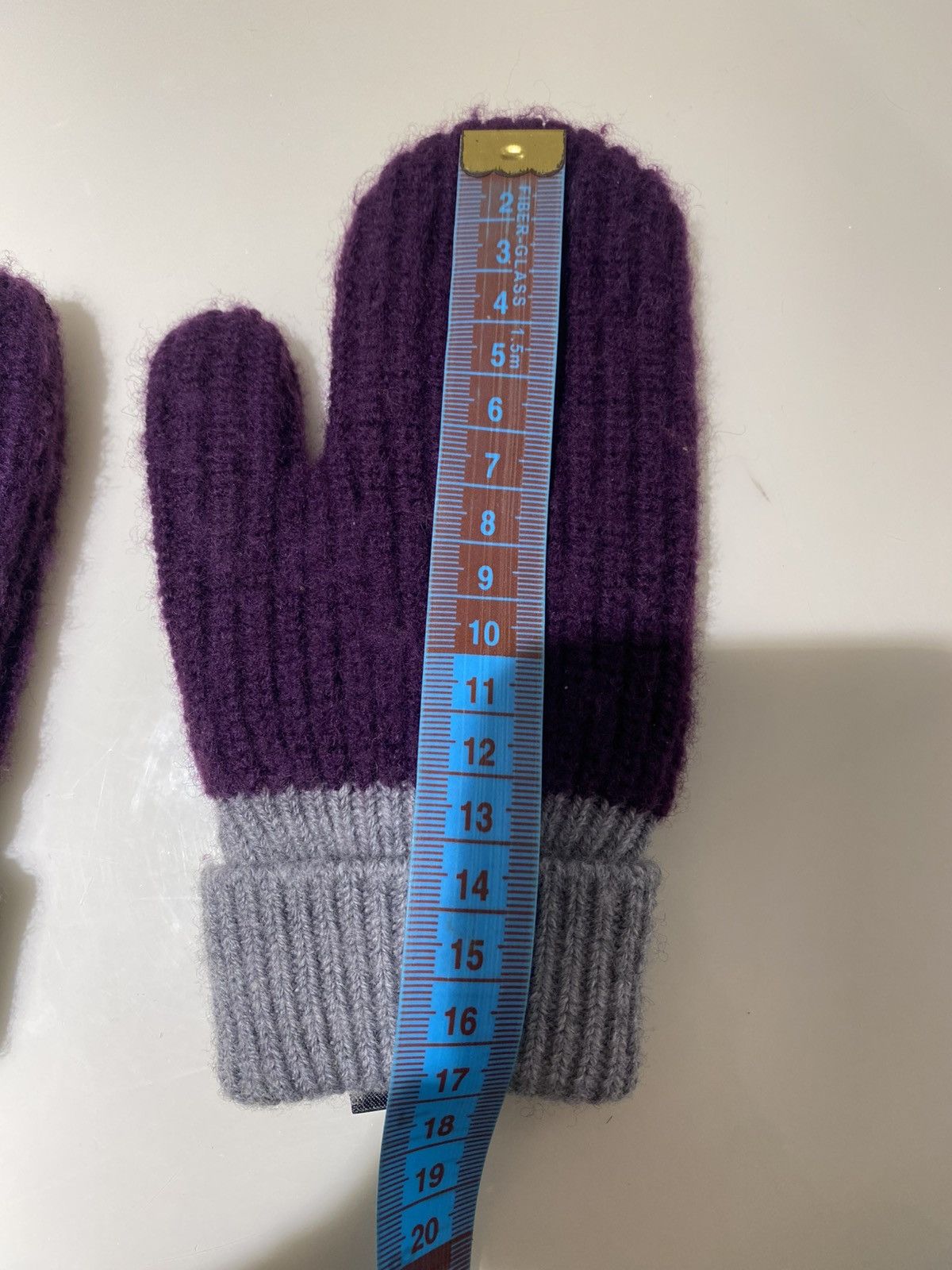 Adidas × Y-3 × Yohji Yamamoto Adidas Y-3 Woman’s Mittens Glove with strap Size ONE SIZE - 5 Thumbnail