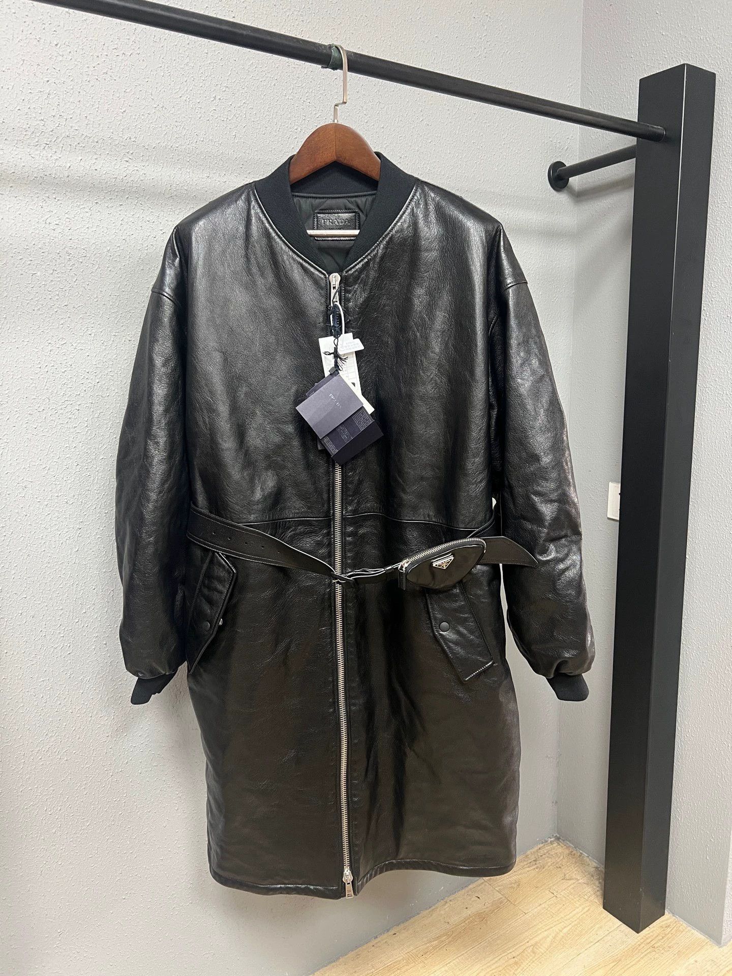 Prada Prada full lambskin belted coat Size M / US 6-8 / IT 42-44 - 1 Thumbnail