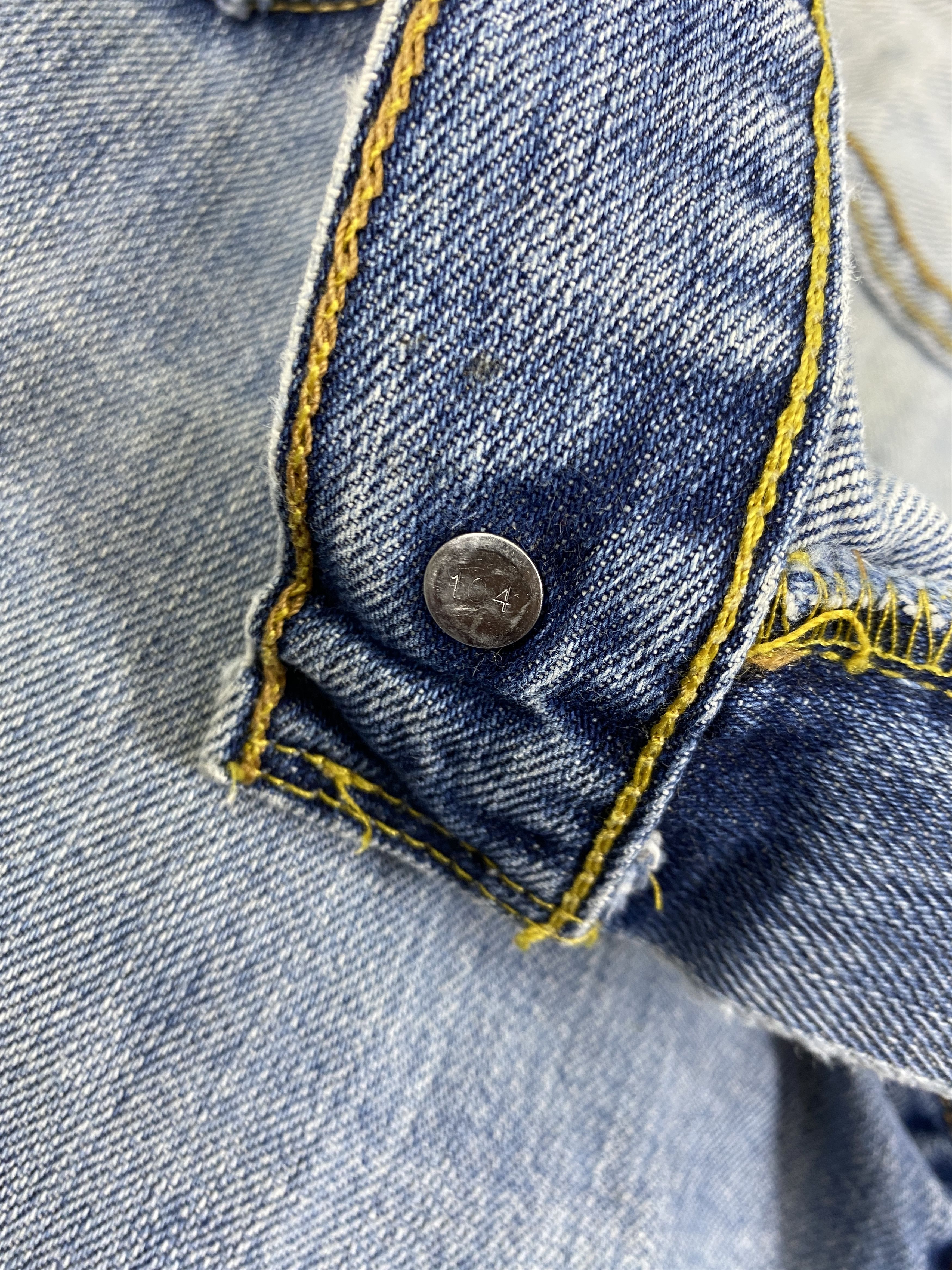 Levi's Vintage Levi's 569 Lose Straight Distressed Denim -JN542 Size US 36 / EU 52 - 7 Thumbnail