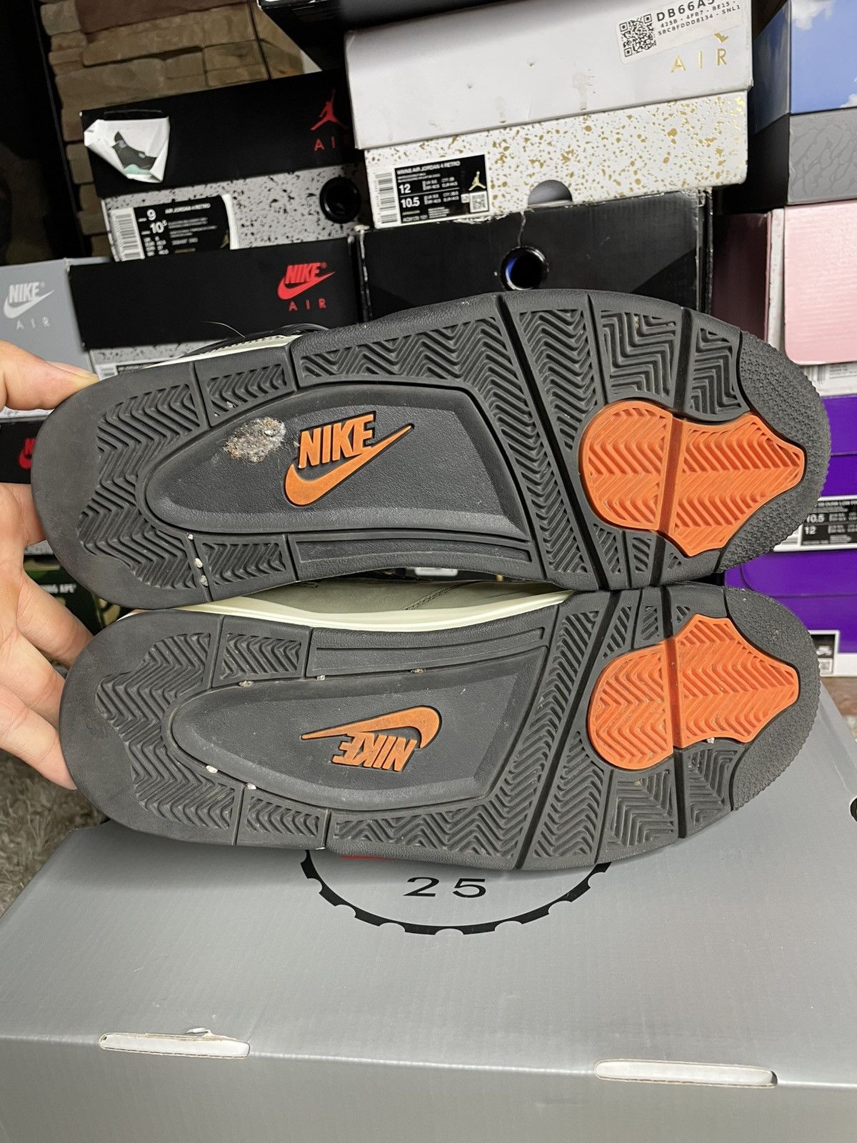 Jordan Brand Jordan 4 Undefeated Size US 9 / EU 42 - 7 Thumbnail