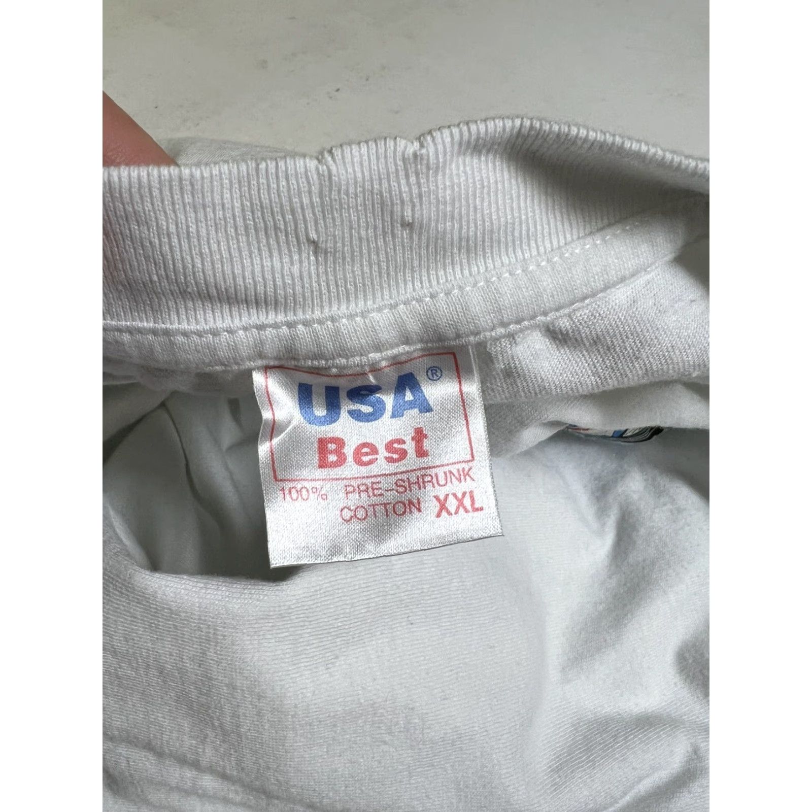 Vintage VINTAGE St Kitts W.I. White Short Sleeve Crew Neck T-Shirt 2XL Men Size US XXL / EU 58 / 5 - 5 Thumbnail