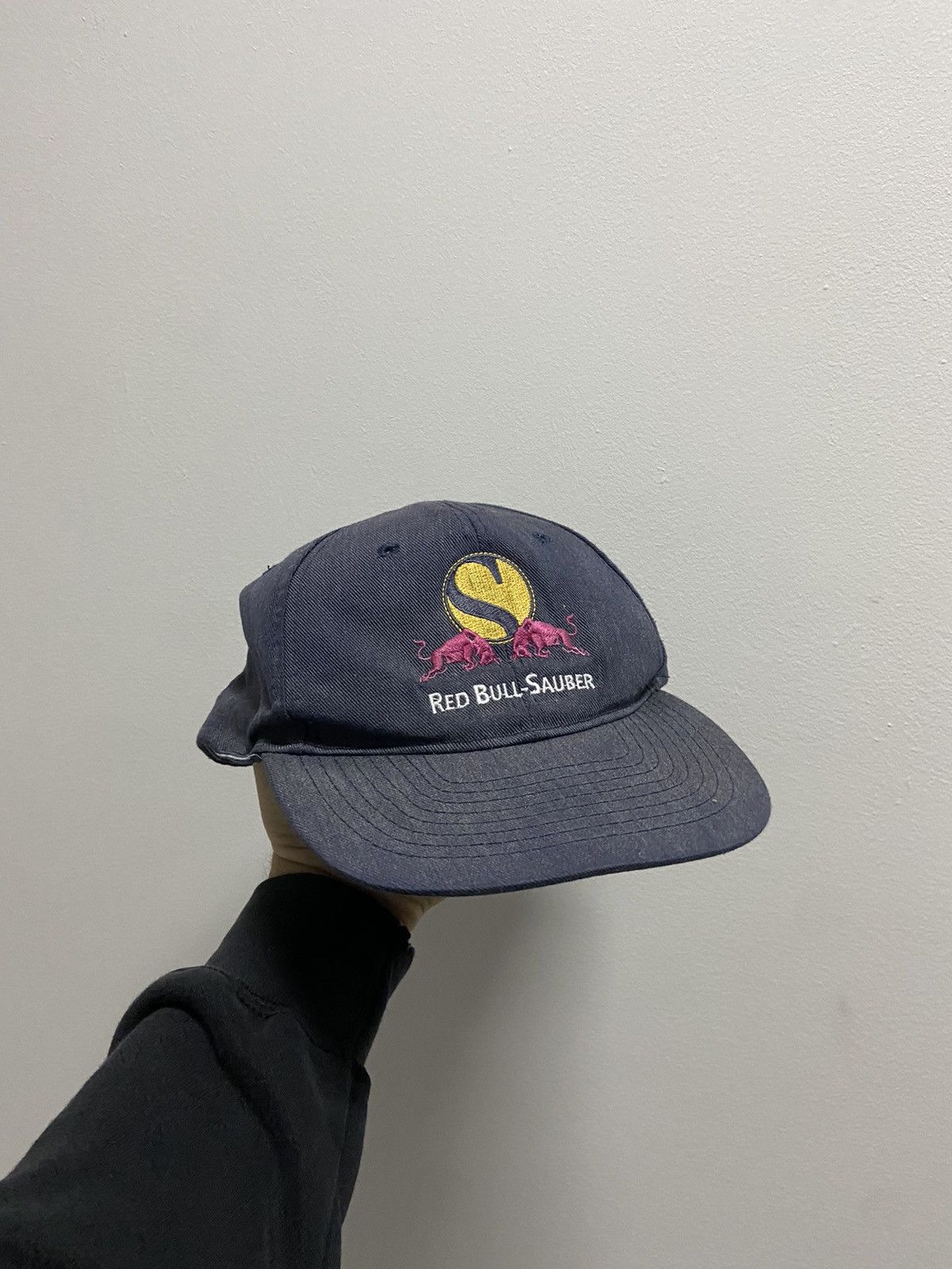 Red Bull × Vintage Red bull sauber racing cap vintage Size ONE SIZE - 1 Thumbnail