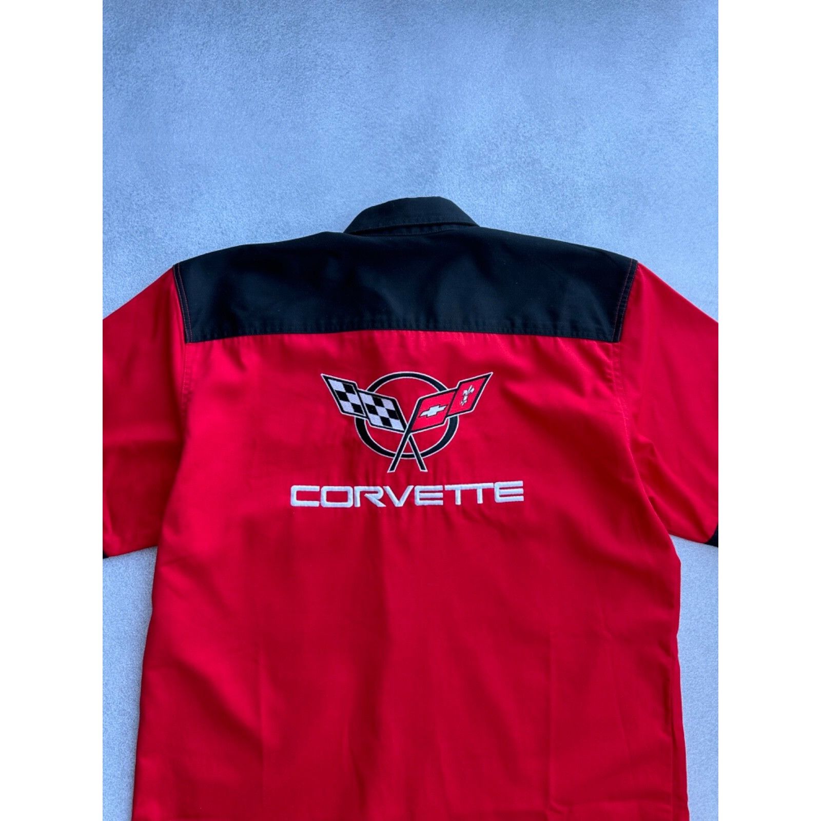Chevrolet VTG Chevrolet Corvette Racing Red Short Sleeve Buttons Shirt Size US XL / EU 56 / 4 - 10 Thumbnail