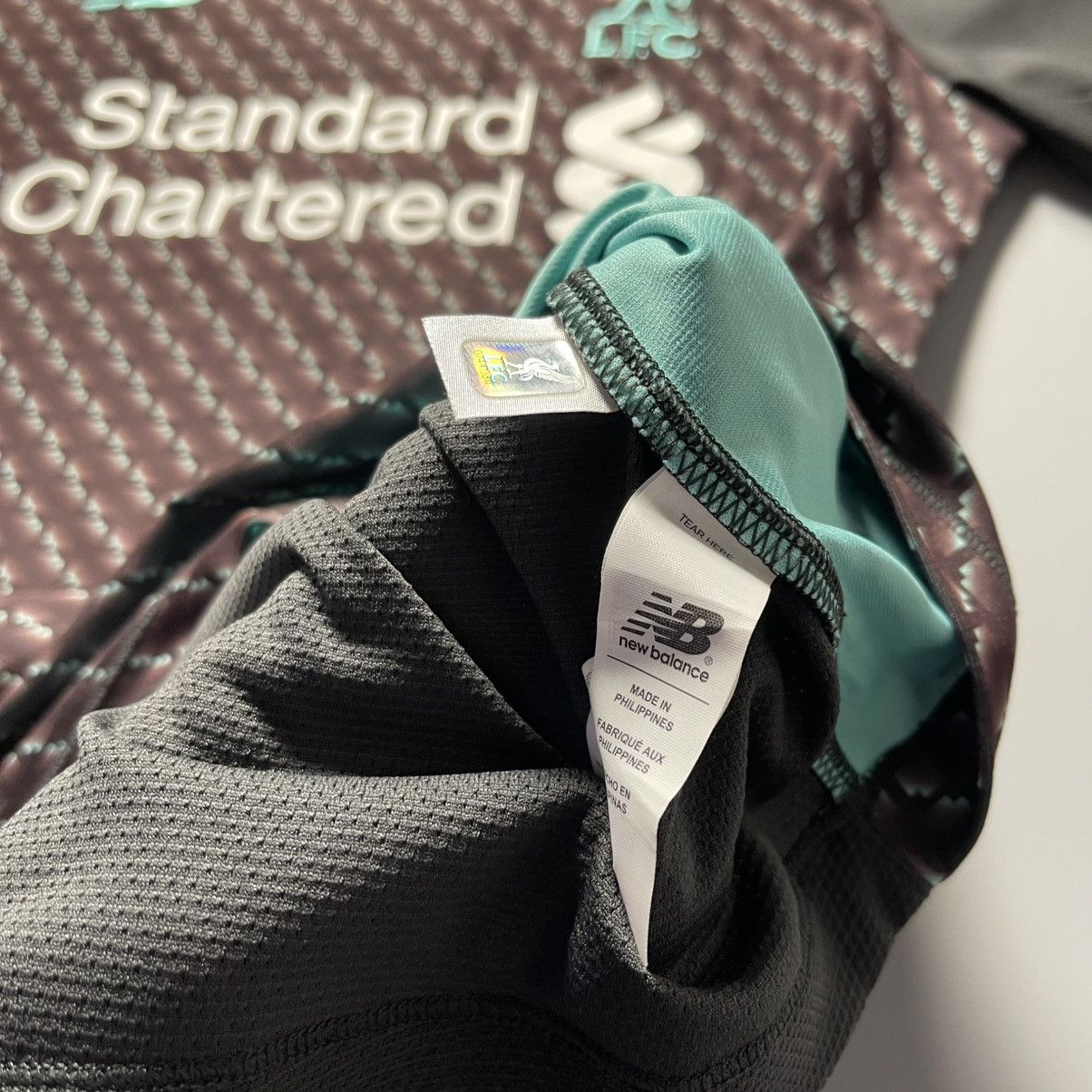 New Balance × Vintage NWT LIVERPOOL NB 2019/2020 FOOTBALL THIRD JERSEY #11 SALAH Size US L / EU 52-54 / 3 - 18 Thumbnail