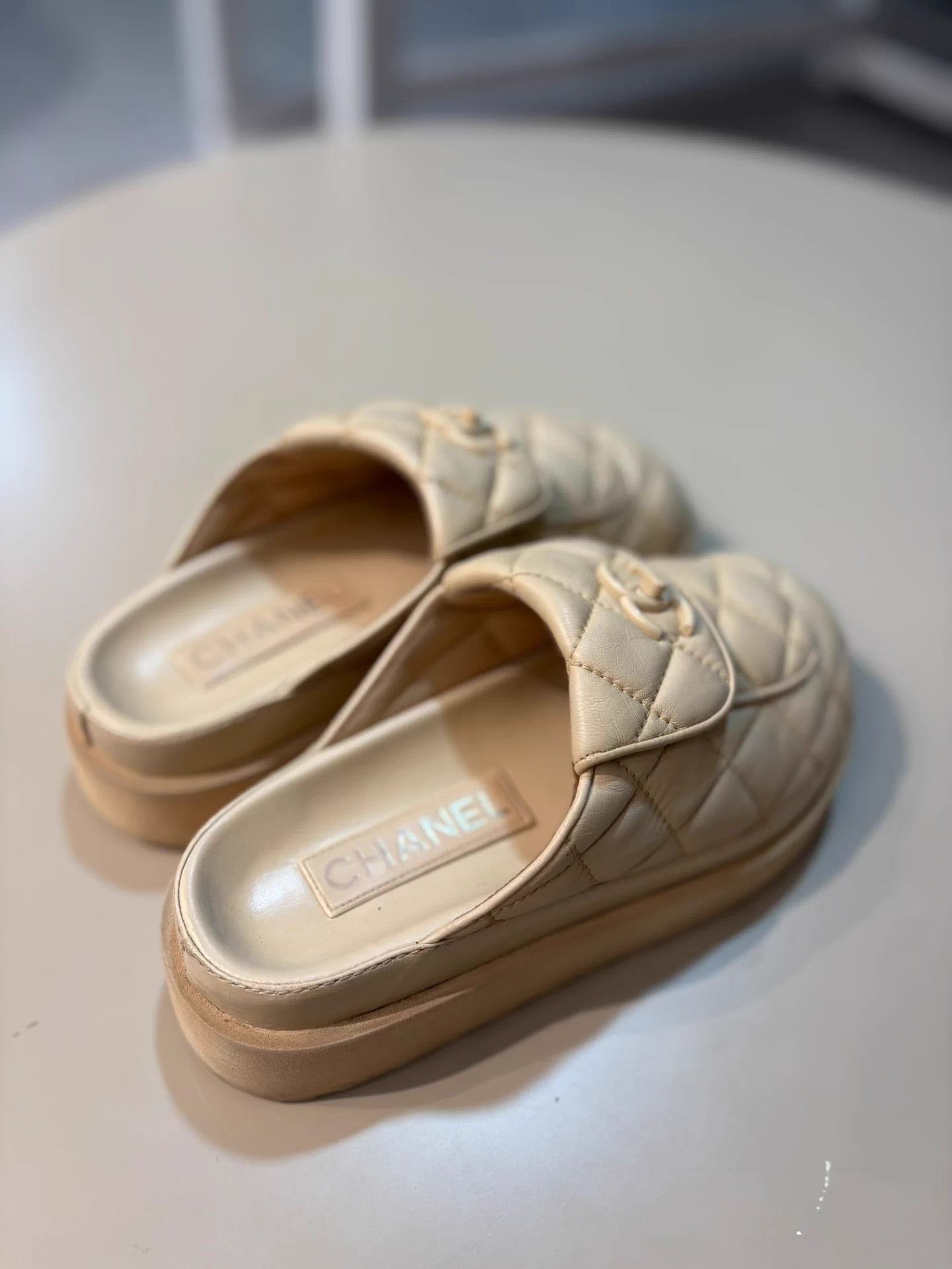 Chanel Chanel 24 Beige Leather Gingham Platform Mule 35.5 EU Size US 5 / IT 35 - 3 Thumbnail
