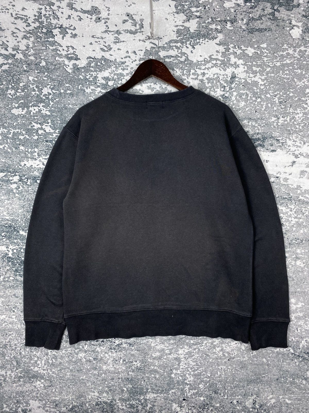 Disney Vintage Tiger x Disney Crewneck Faded Sweatshirts Size US L / EU 52-54 / 3 - 8 Thumbnail