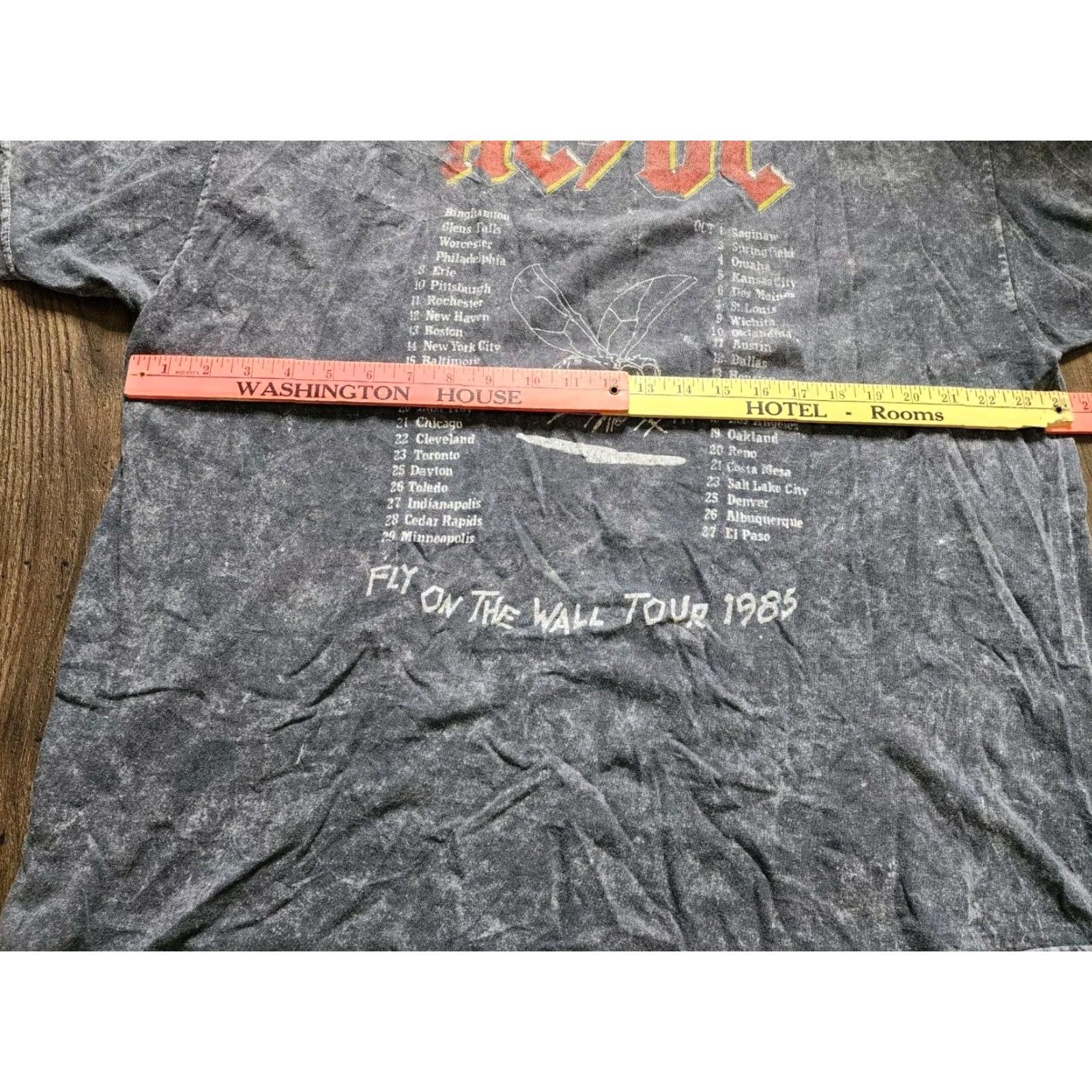 Doublet ACDC 1985 Tour Fly On The Wall Mens XL Short Sleeve Graphic Print Rock T Shirt Gray Size US XL / EU 56 / 4 - 6 Thumbnail