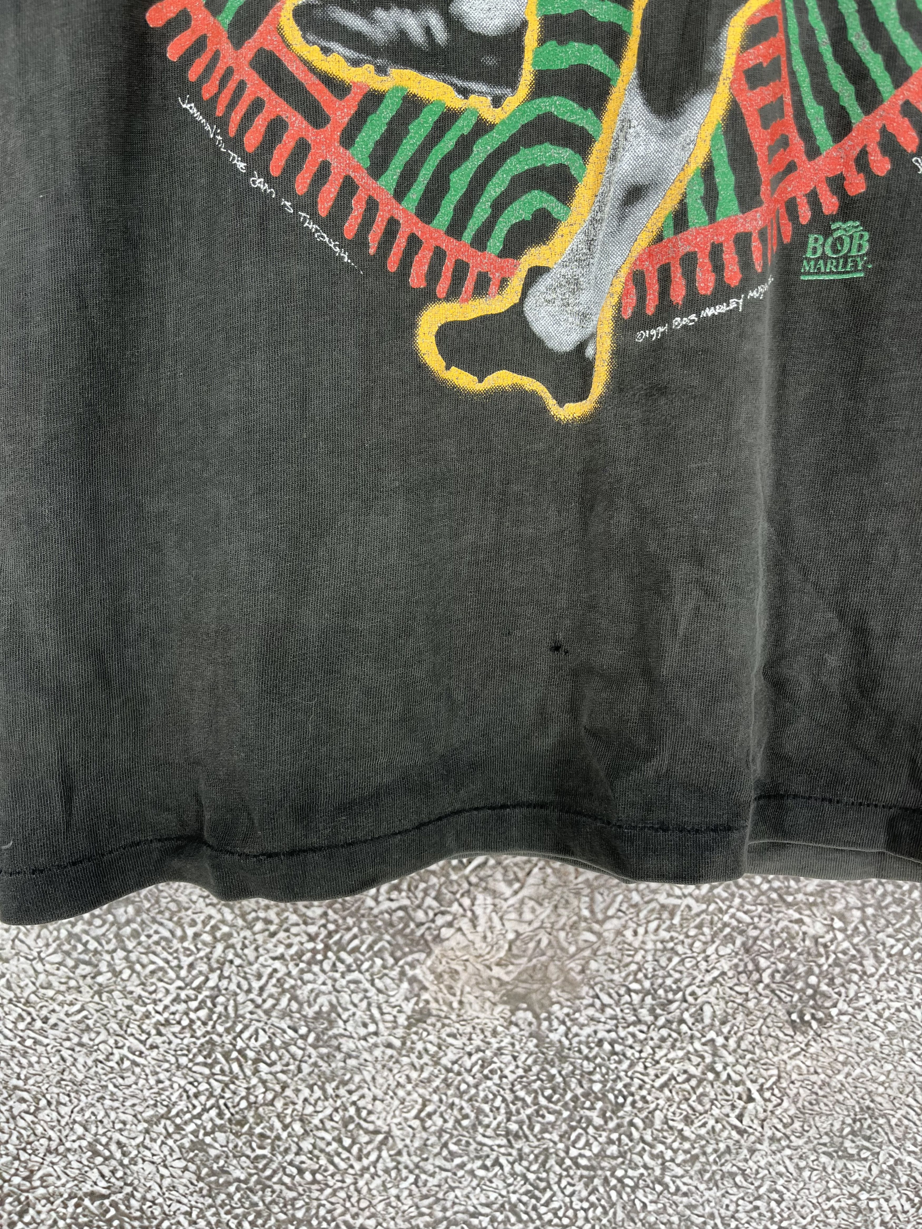 Band Tees VTG 90'S RARE BOB MARLEY SOCCER FOOTBALL T SHIRT MEN'S Size US S / EU 44-46 / 1 - 10 Thumbnail
