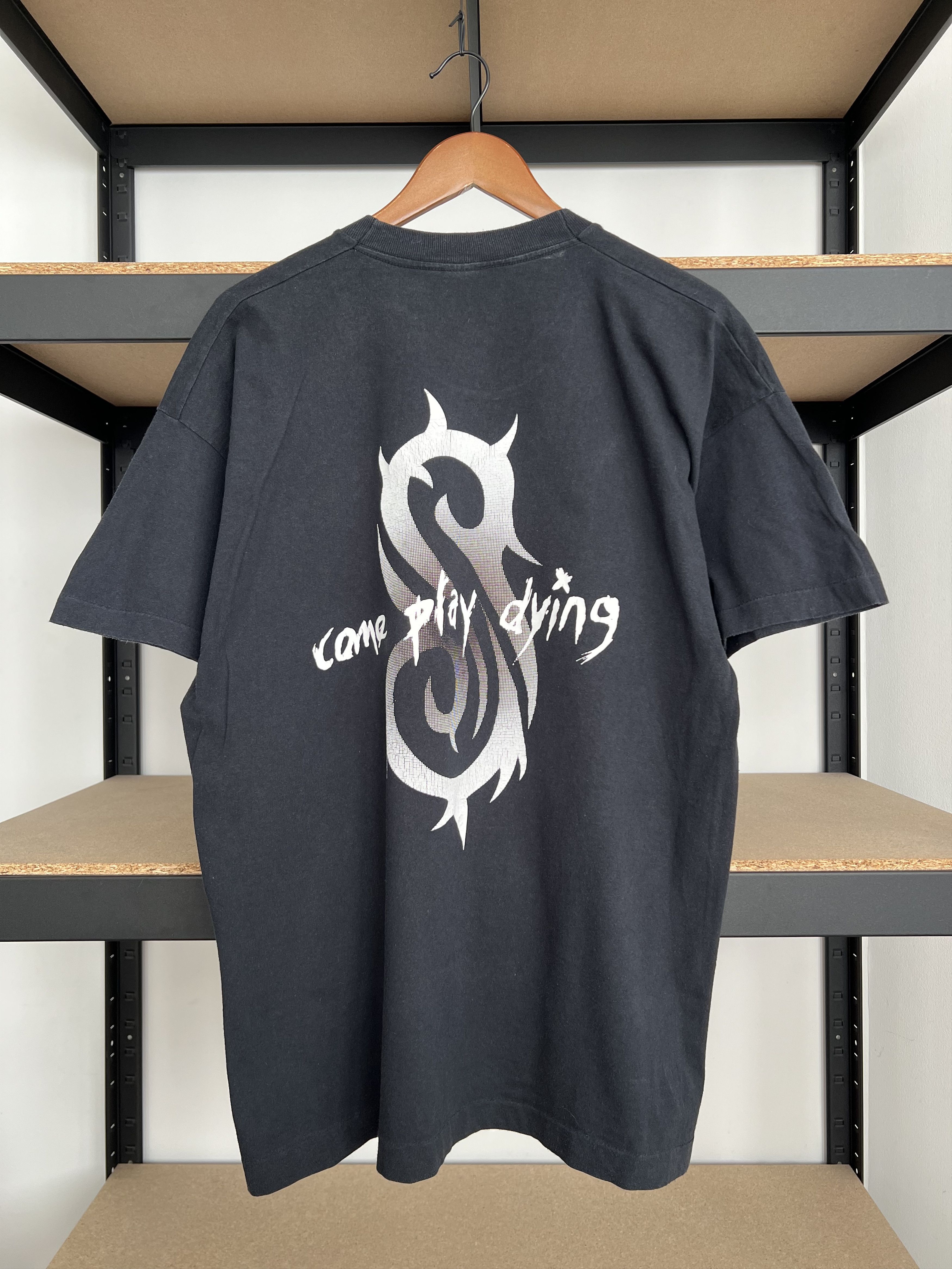 Band Tees Vintage 1999 Slipknot Spit it Out Nu Metal Band T-shirt Size US XL / EU 56 / 4 - 2 Thumbnail