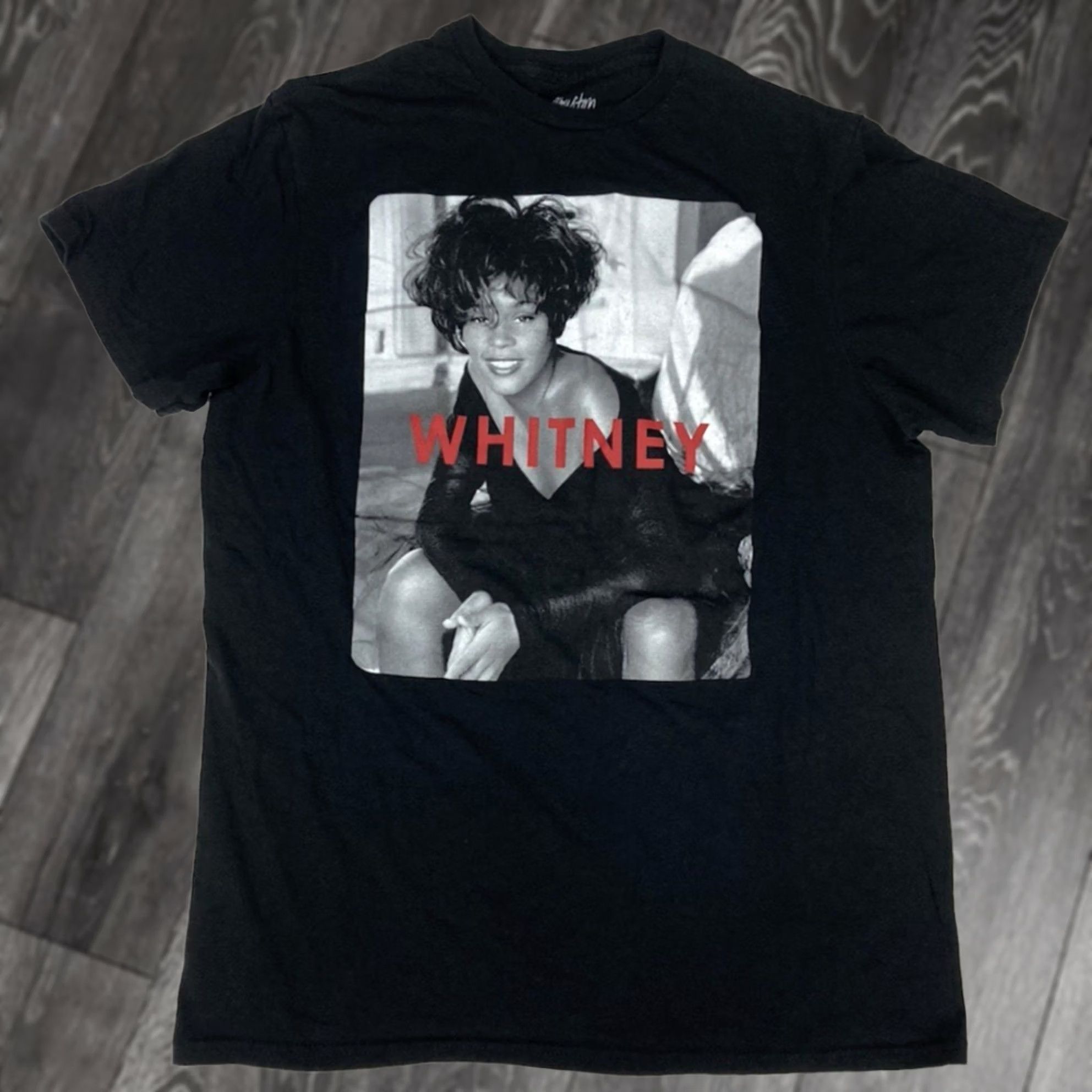 Vintage Whitney Houston Graphic T-shirt Women Medium Black Short Sleeve Music Shirt Size M / US 6-8 / IT 42-44 - 1 Thumbnail