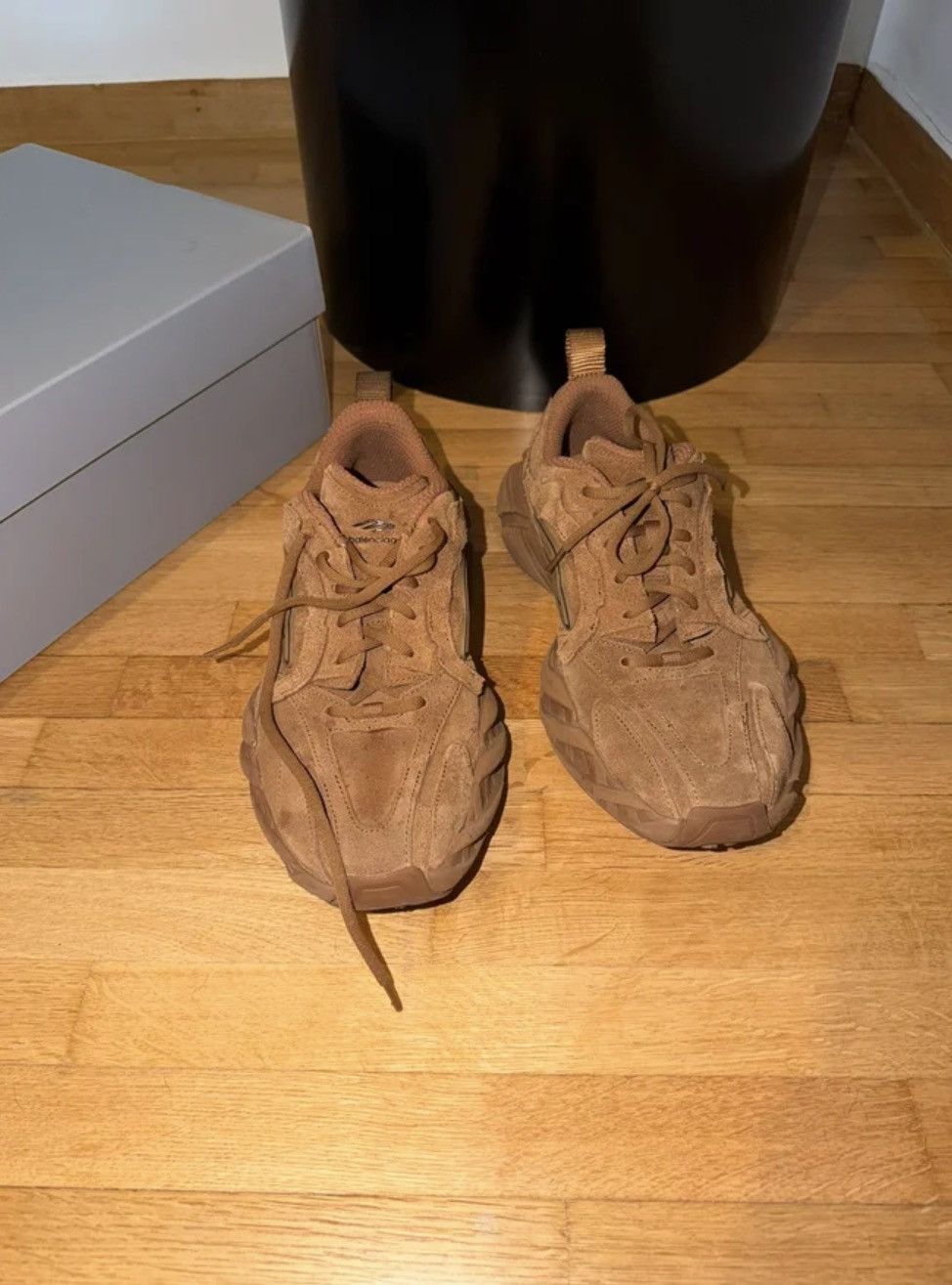 Balenciaga Balenciaga Monday sneakers, camel suede Size US 10 / IT 40 - 10 Thumbnail