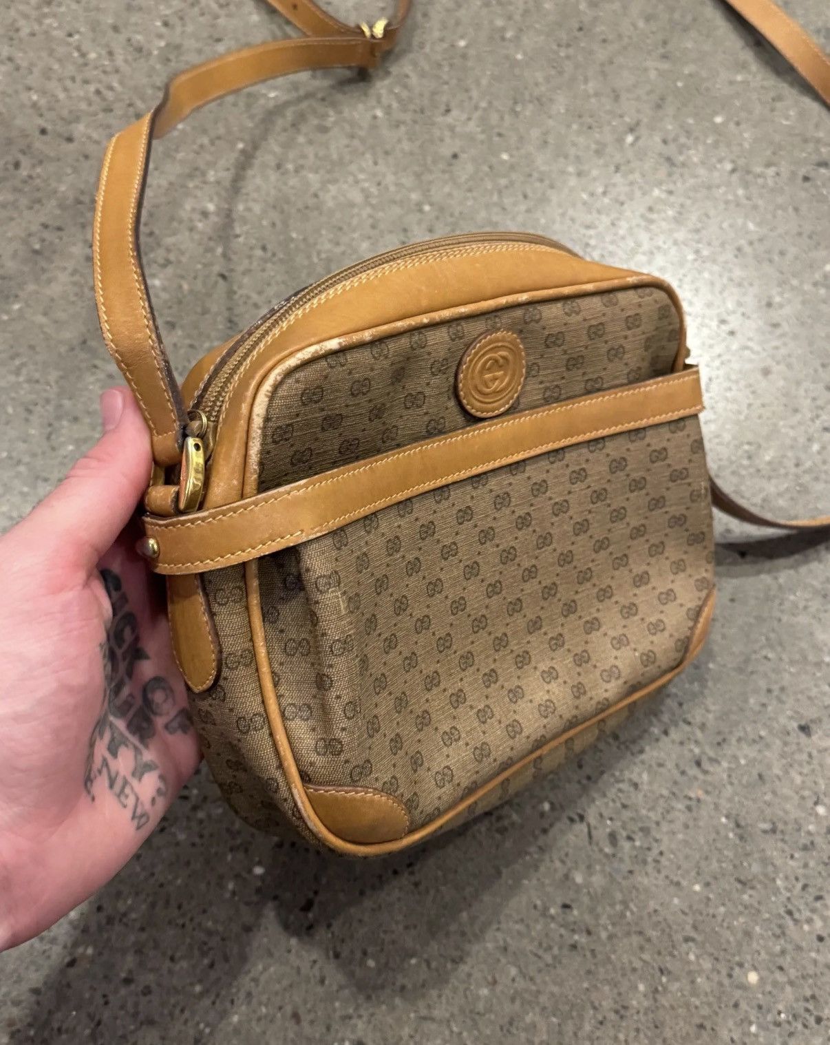 Gucci Gucci Monogram Leather Cross Body Bag Size ONE SIZE - 2 Thumbnail