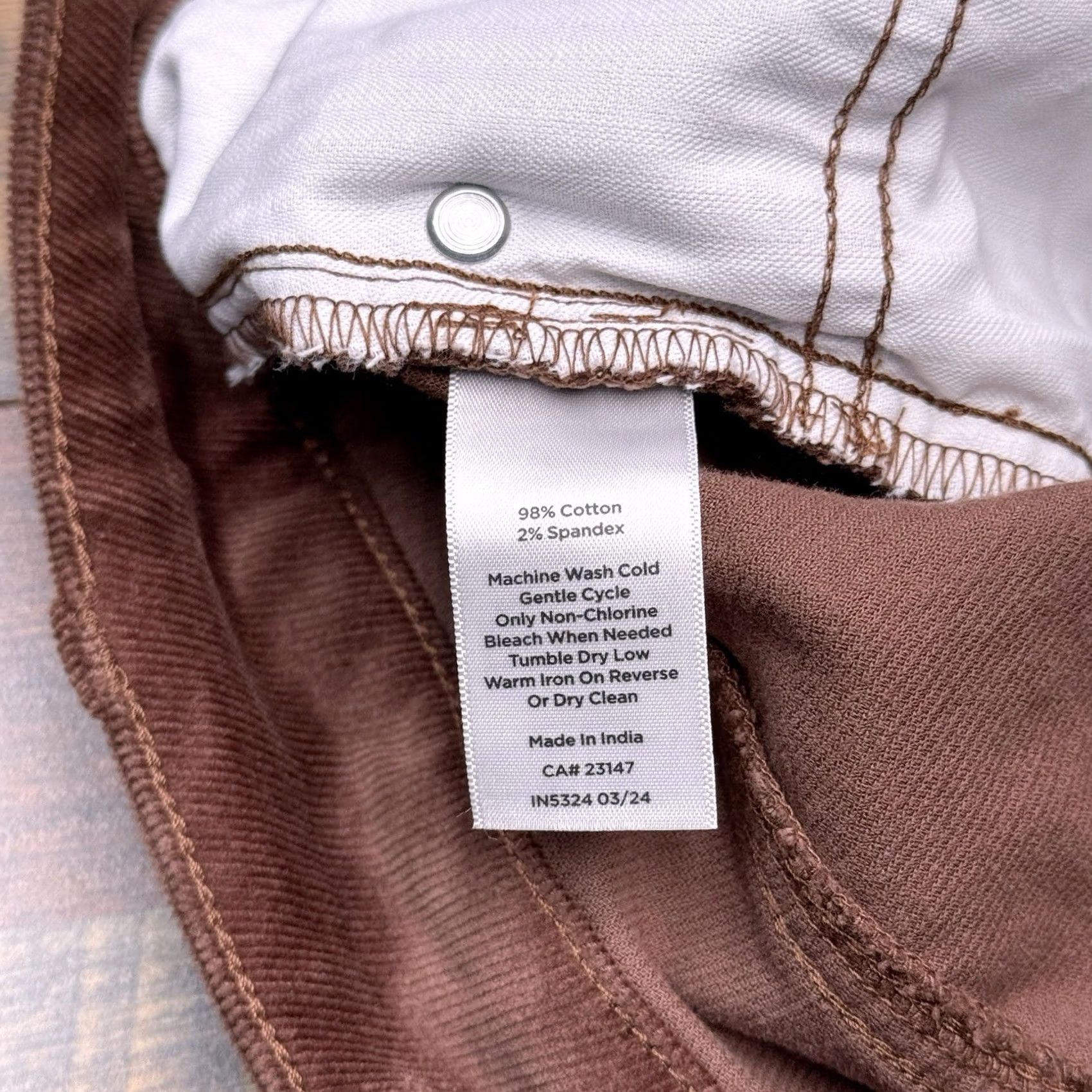 Talbots Talbots Corduroy Straight Jeans Womens 16 Brown High Rise Stretch Jeans Regular 5-Pocket Solid Brown Modern Buttons Belt Loops Inseam 29in Size 38" / US 16 / IT 52 - 5 Thumbnail