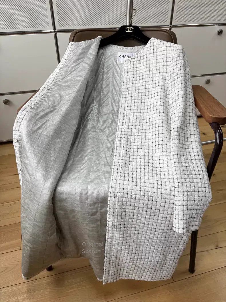 Chanel Chanel 16S white plaid long woven coat jacket Size S / US 4 / IT 40 - 4 Thumbnail