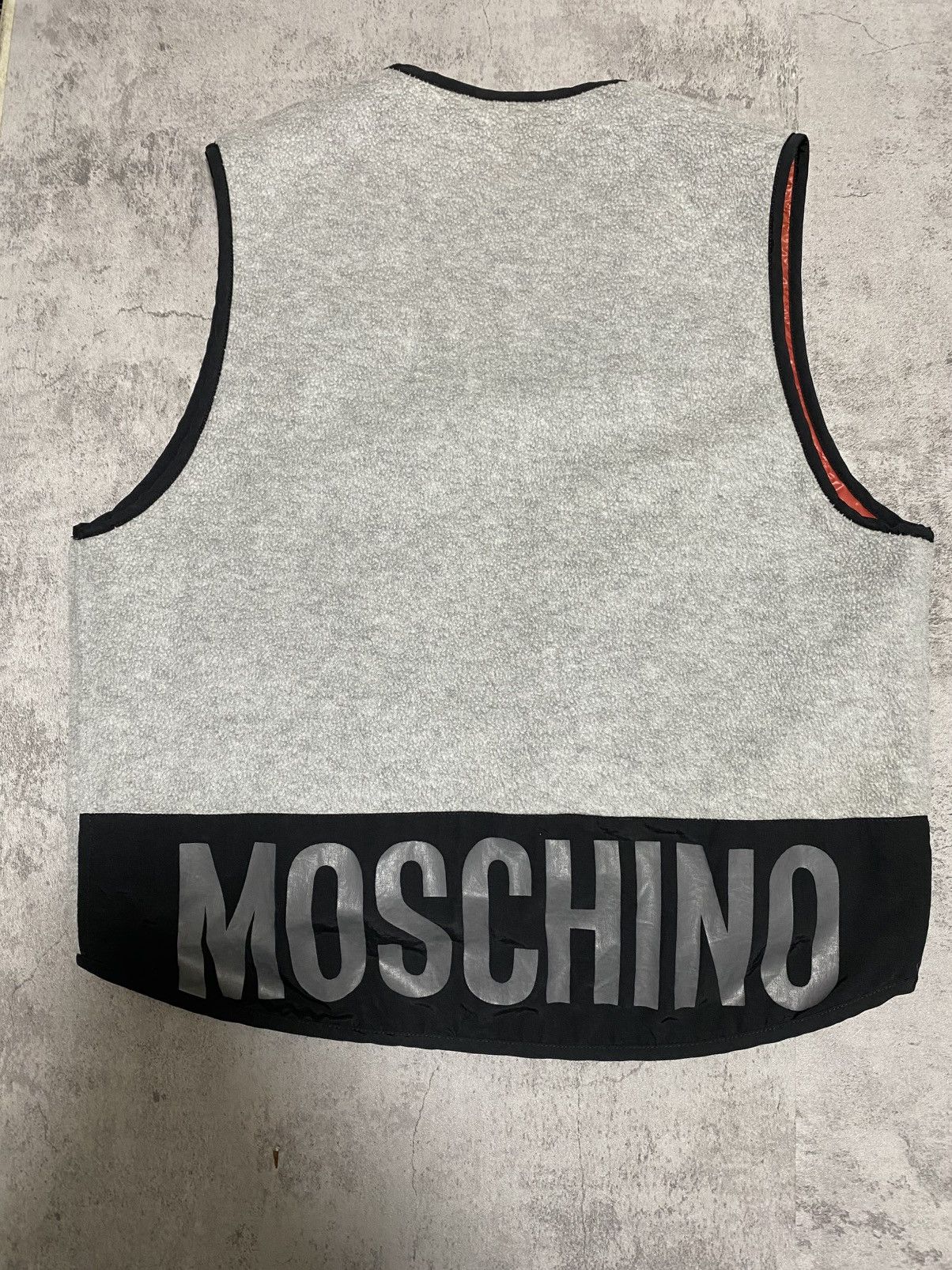 Moschino VINTAGE MOSCHINO WINDBREAKER JACKET Size US XL / EU 56 / 4 - 8 Thumbnail