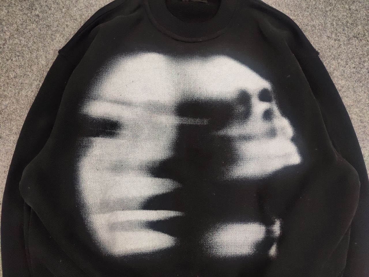 FAVELA Favela Design Oversized Face Graphic Sweatshirt Raf Style Size US S / EU 44-46 / 1 - 12 Thumbnail