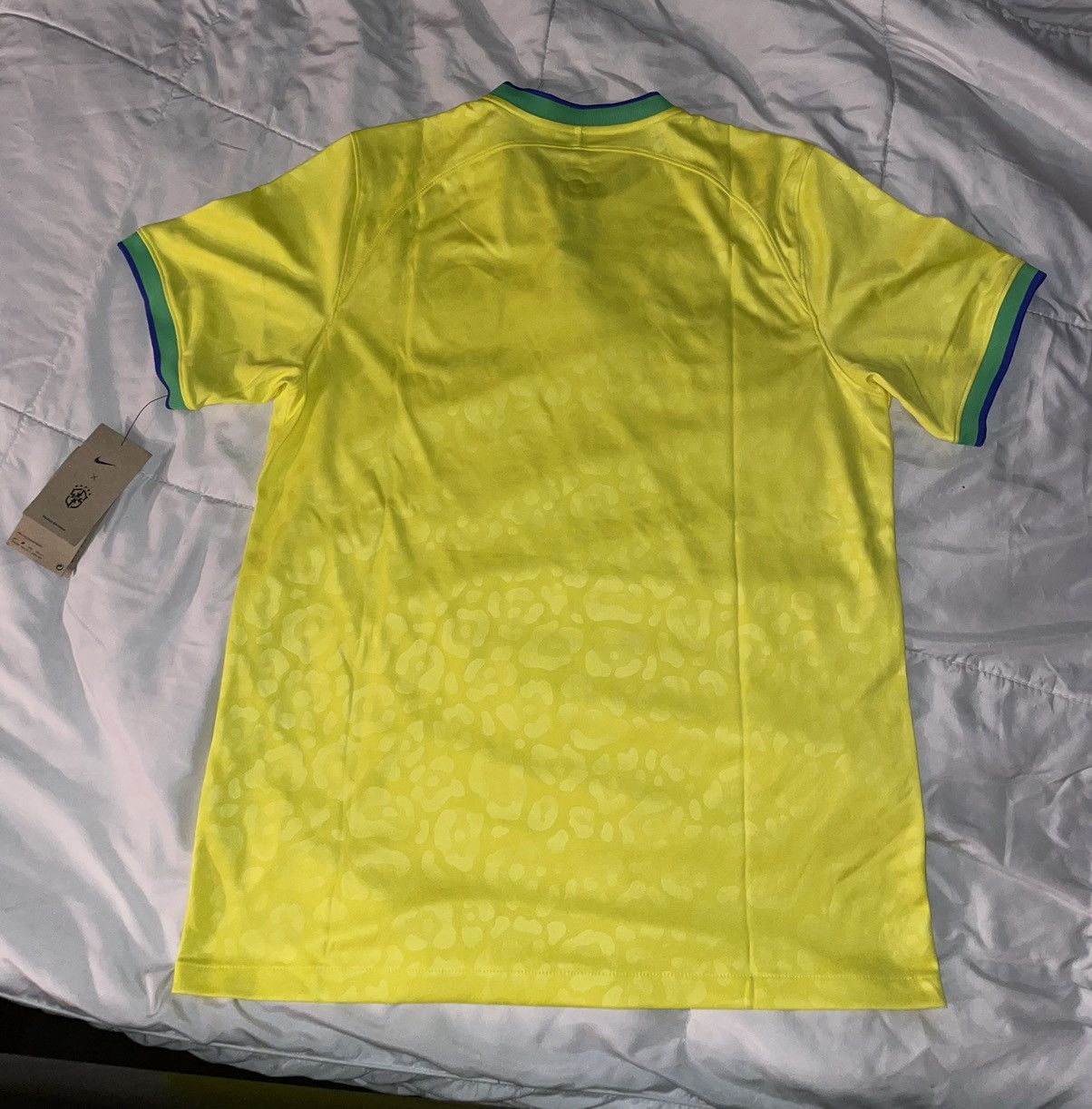 Nike Brazil Jersey 2022 World cup Men’s Size US L / EU 52-54 / 3 - 11 Thumbnail