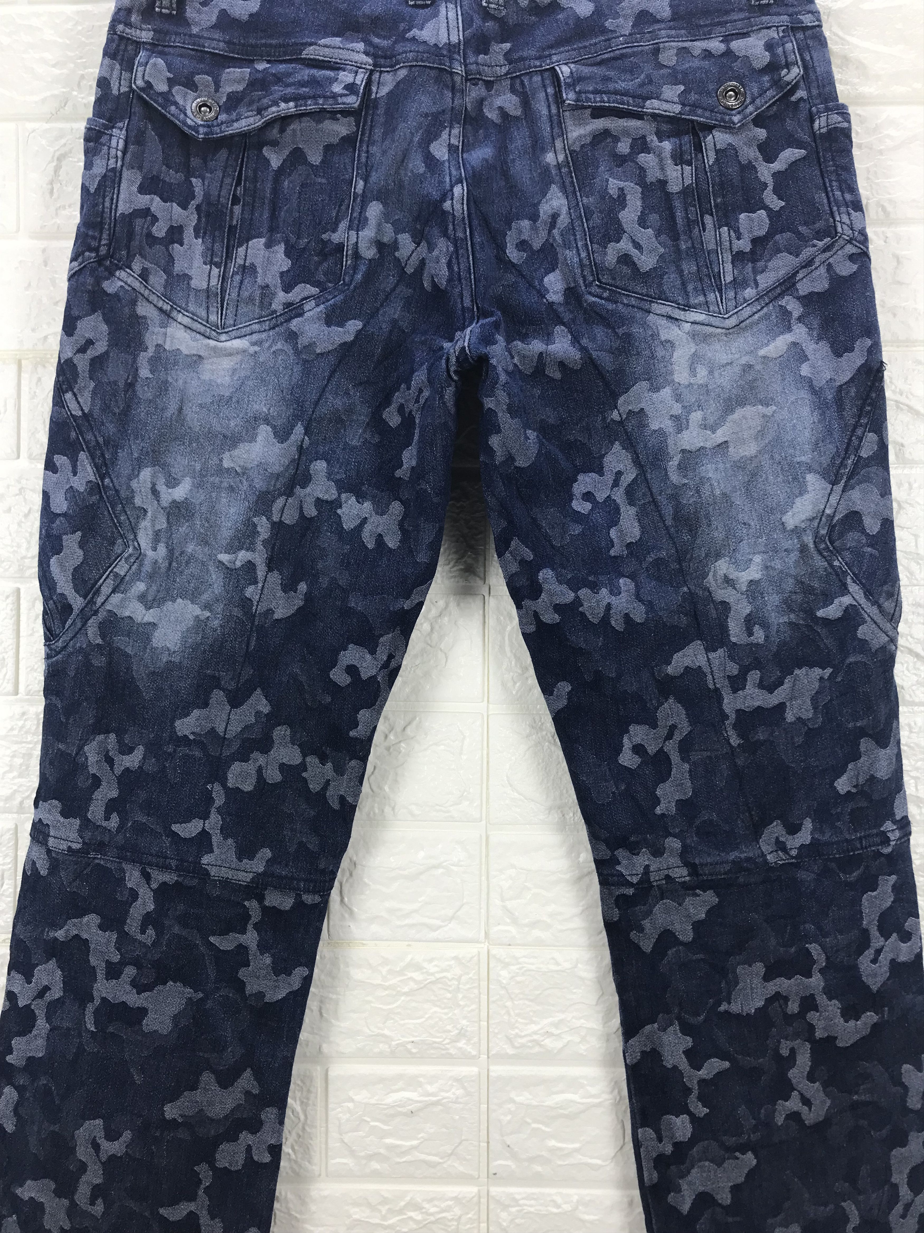 In The Attic Vintage In The Attic Camo Design Multi Pocket Cargo Jeans Size US 34 / EU 50 - 7 Thumbnail