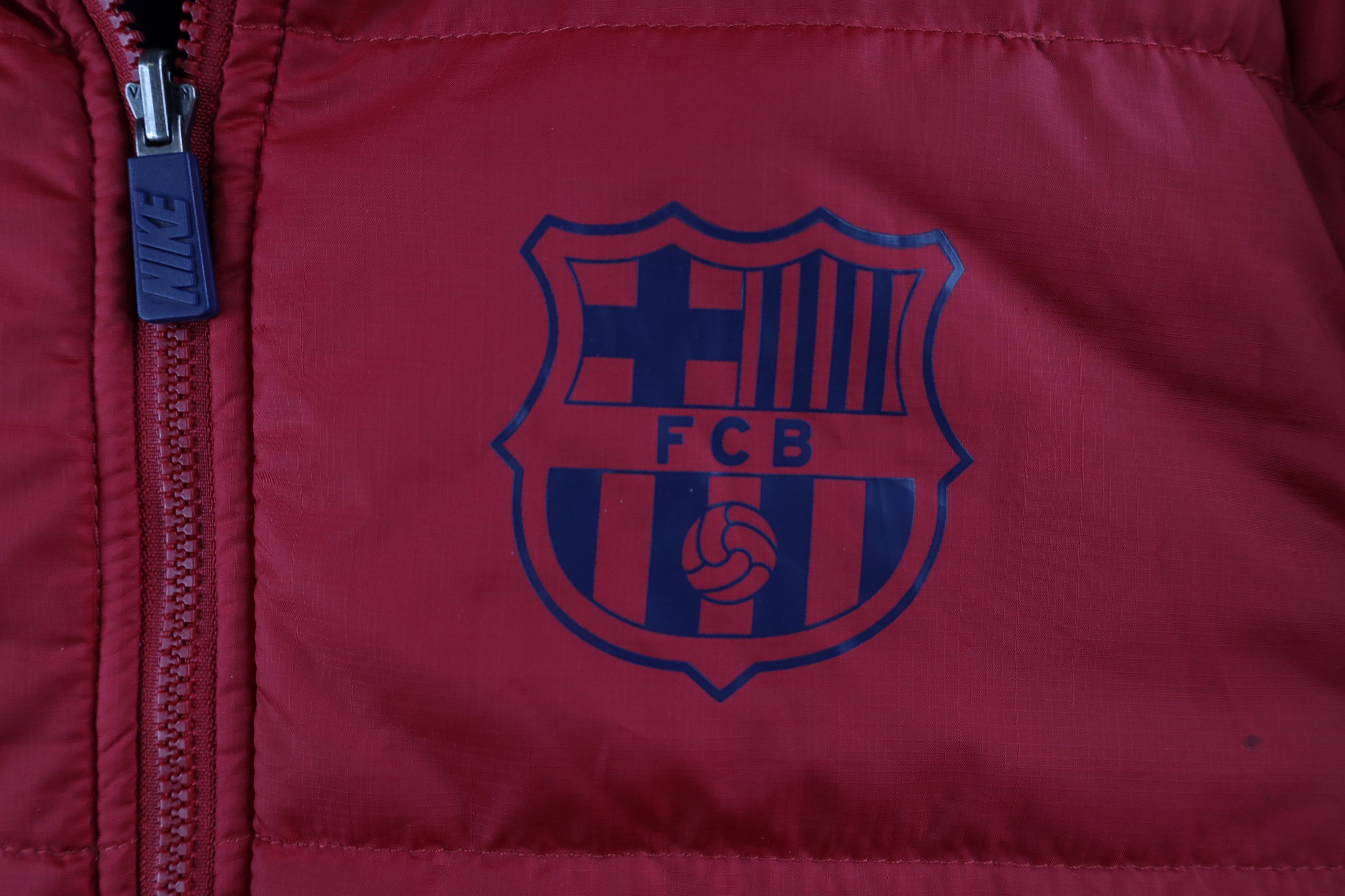Nike × Vintage Nike Reversible Barcelona FC Soccer Football Puffer Jacket Size US S / EU 44-46 / 1 - 5 Thumbnail