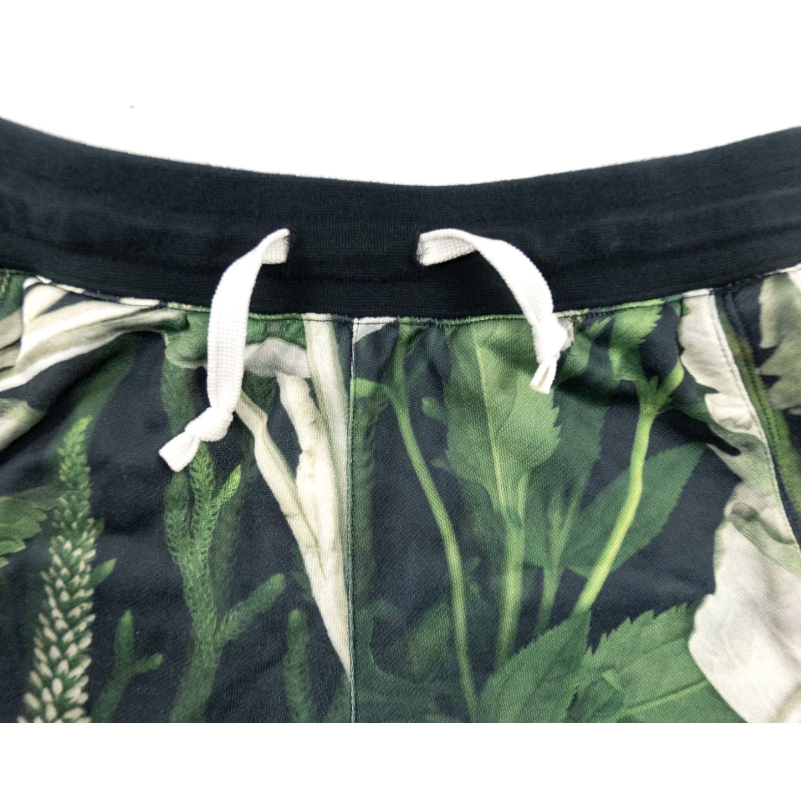 Nike Nike Shorts Mens Small Green JDI Alumni Floral Plants Sweats Adult Casual Active Size US 29 - 2 Thumbnail