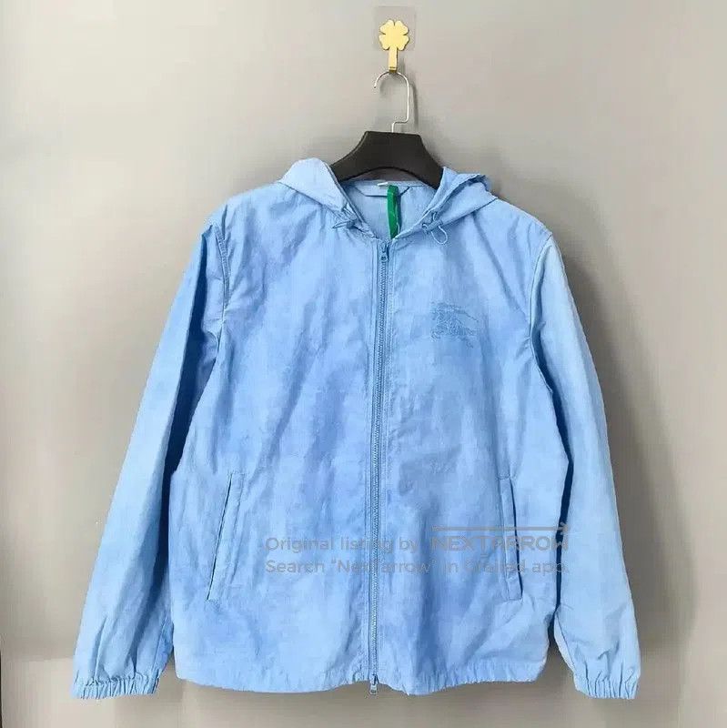 Burberry Burberry Blue Men's Lightweight Jacket. Size US L / EU 52-54 / 3 - 1 Thumbnail