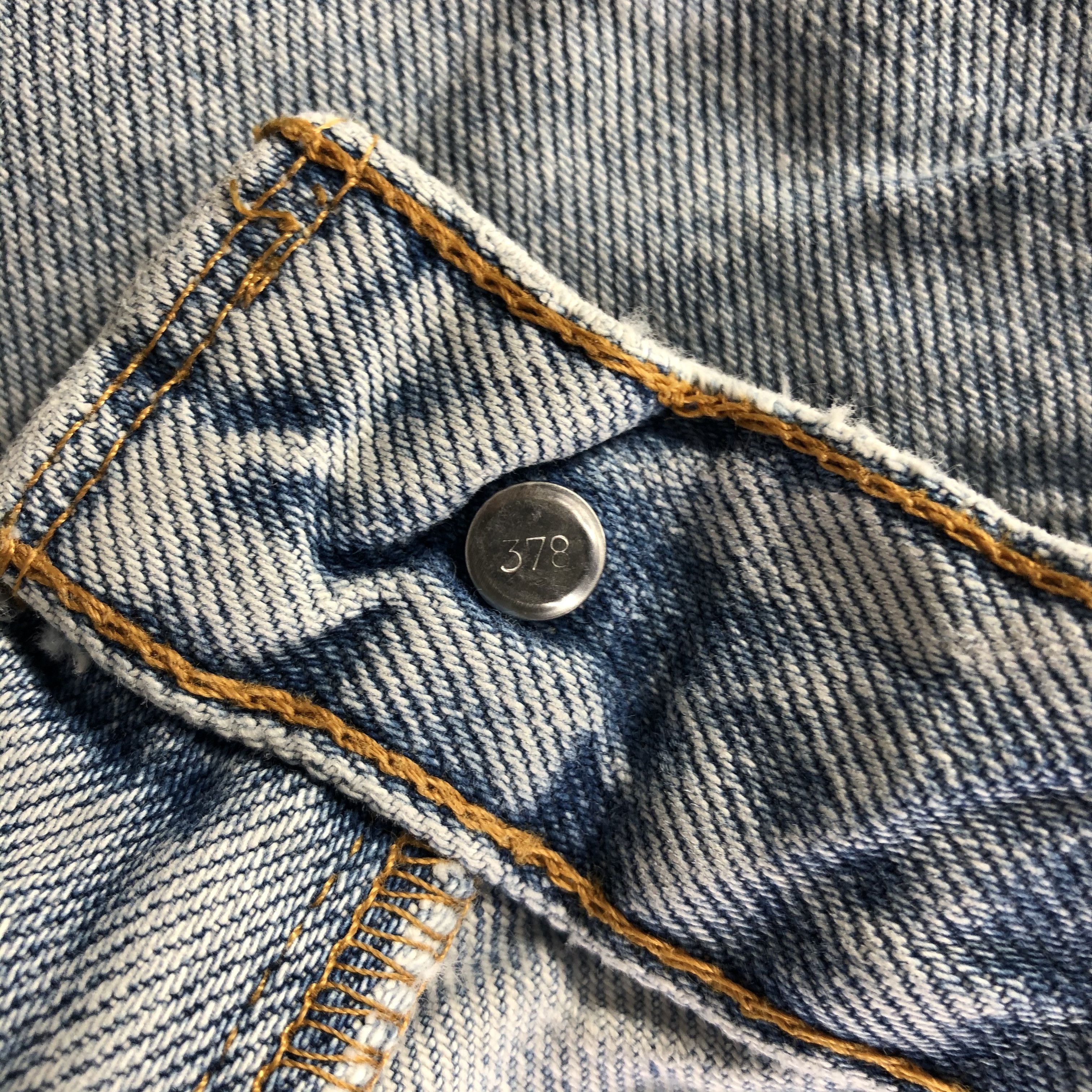Levi's Vintage 90s Light Wash Levis Jeans-J3316 Size US 33 - 11 Thumbnail