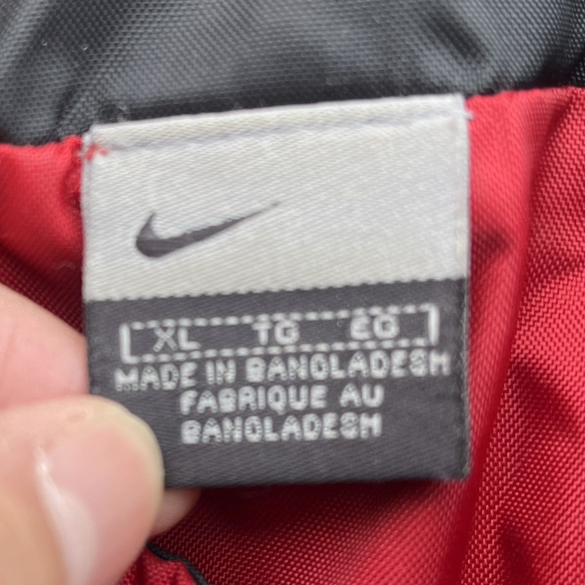 Vintage Y2K Nike Red Puffer Zip-Up Jacket